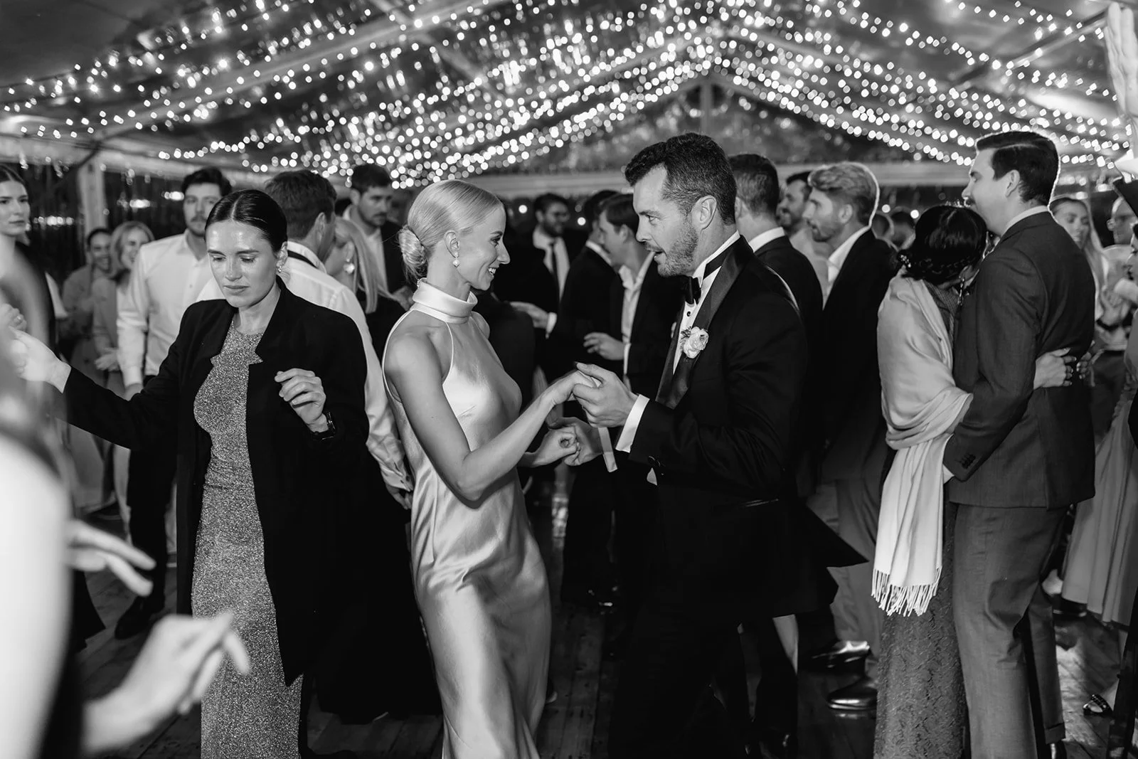 reception-romance-era-maleny-manor-wedding-jack-239_websize.jpg