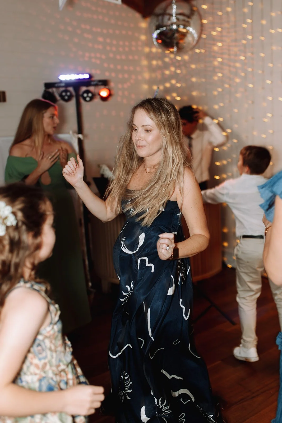 byron-bay-35mm-wedding-Reception-266-super-8.jpg