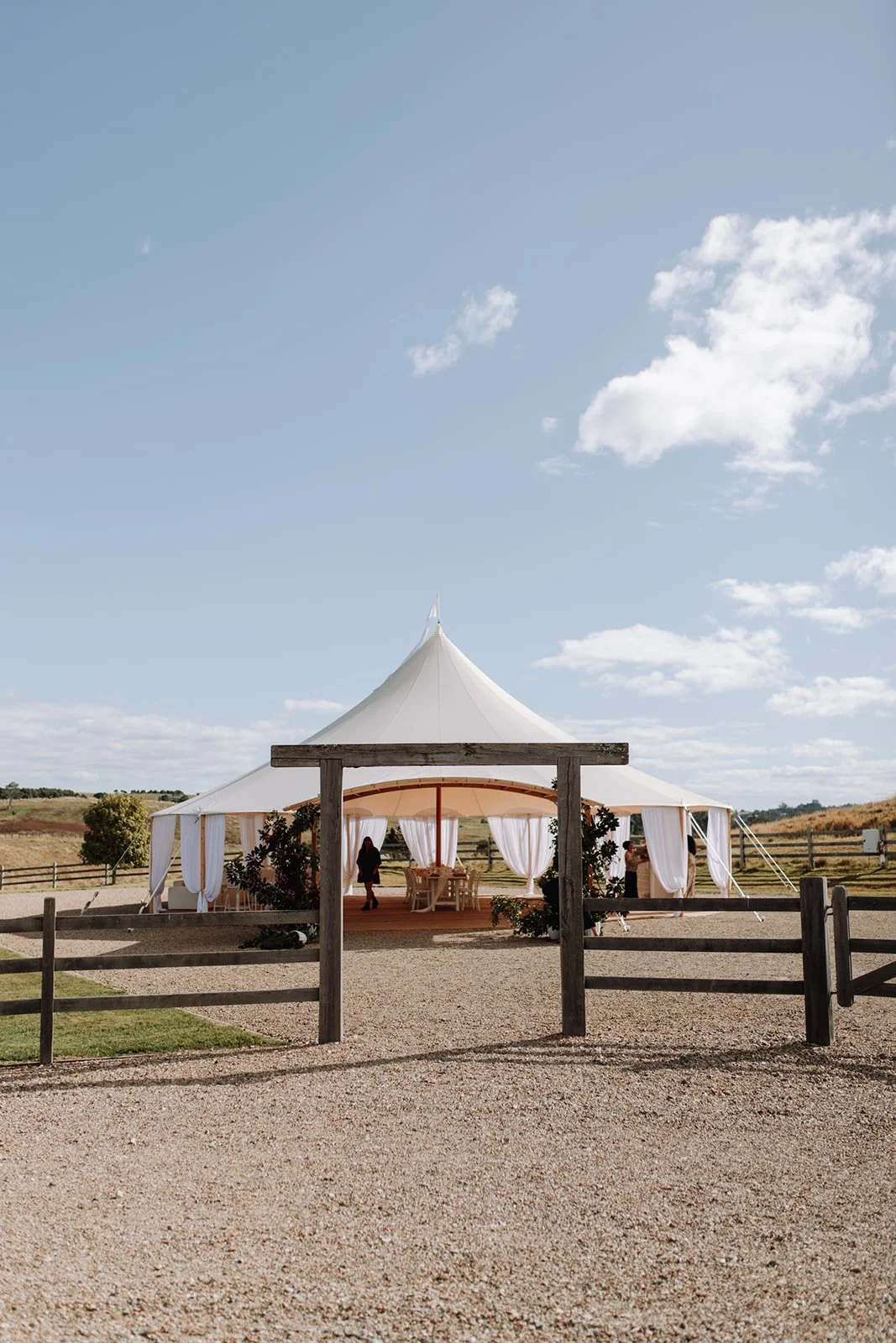 THE COMPLETE GUIDE TO GETTING MARRIED AT FORGET ME NOT WEDDINGS