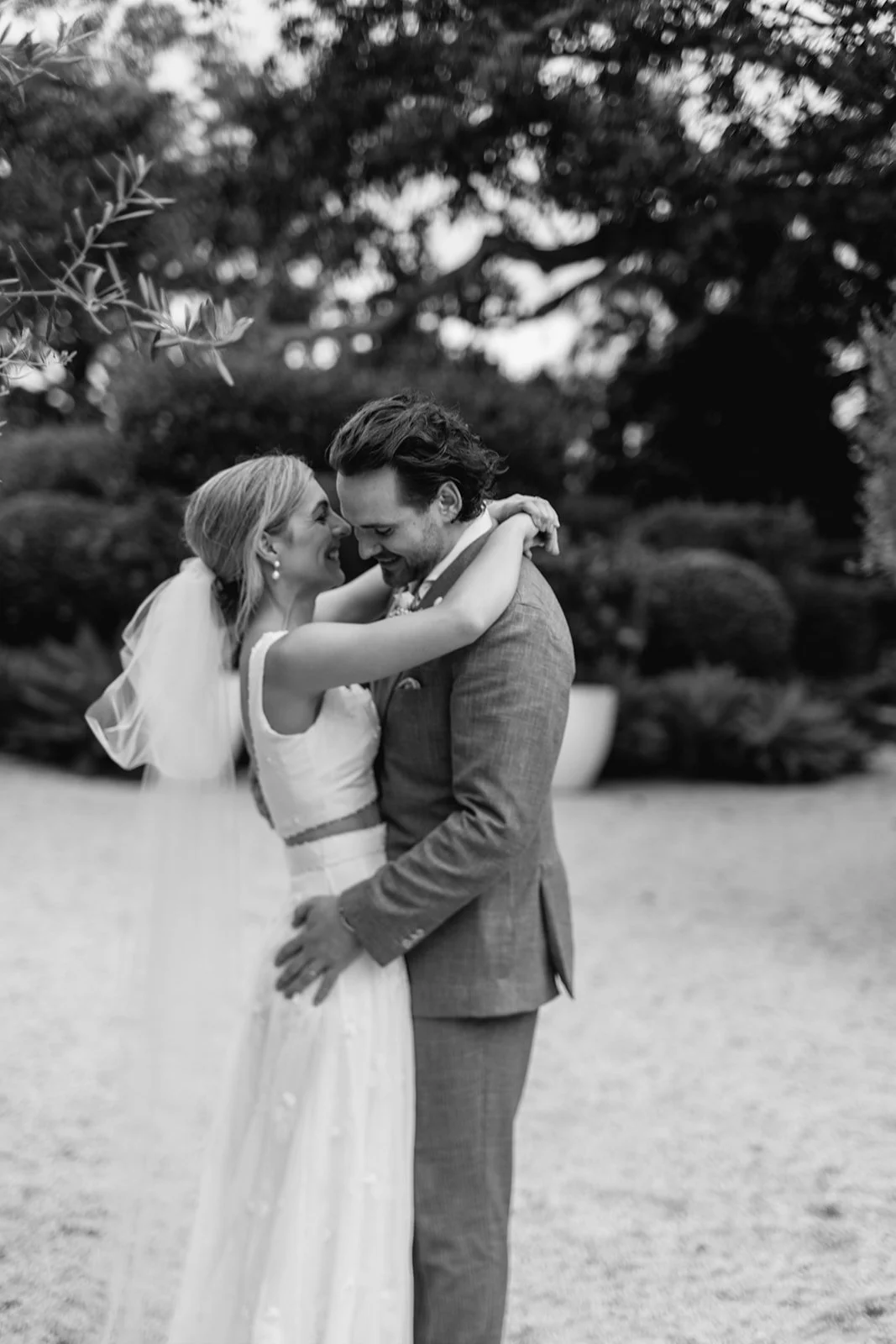 byron-bay-35mm-wedding-Editorial-355-super-8.jpg
