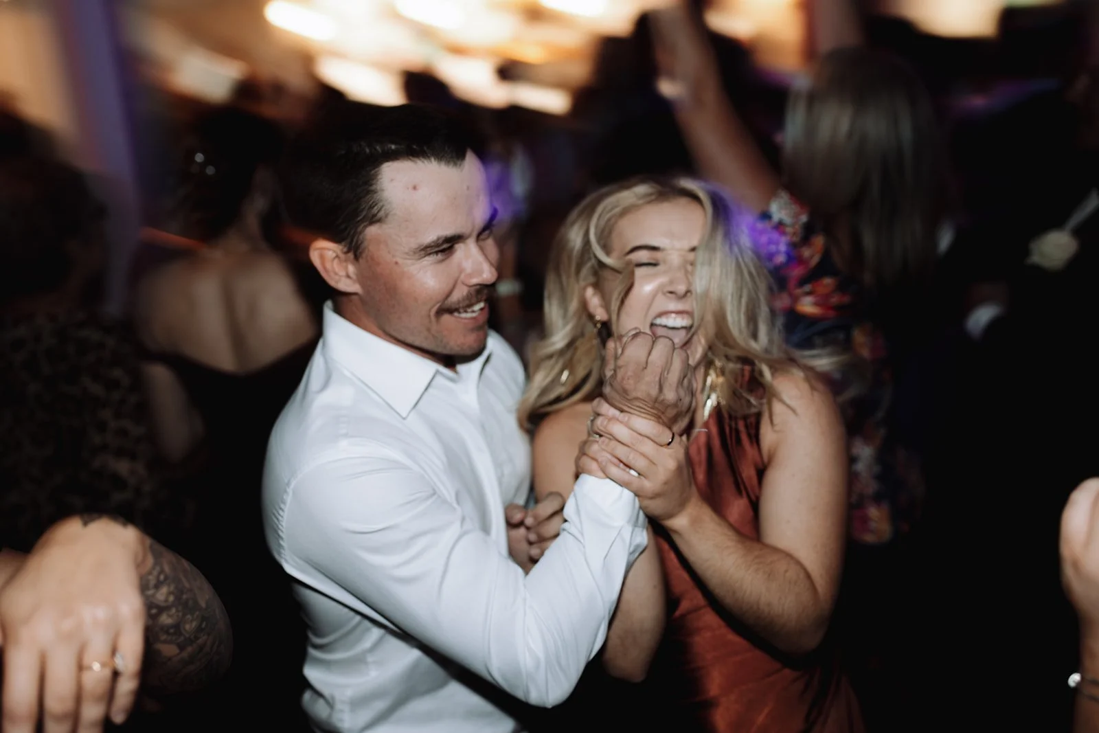 byron-bay-super-8-wedding-Reception-350_websize.jpg