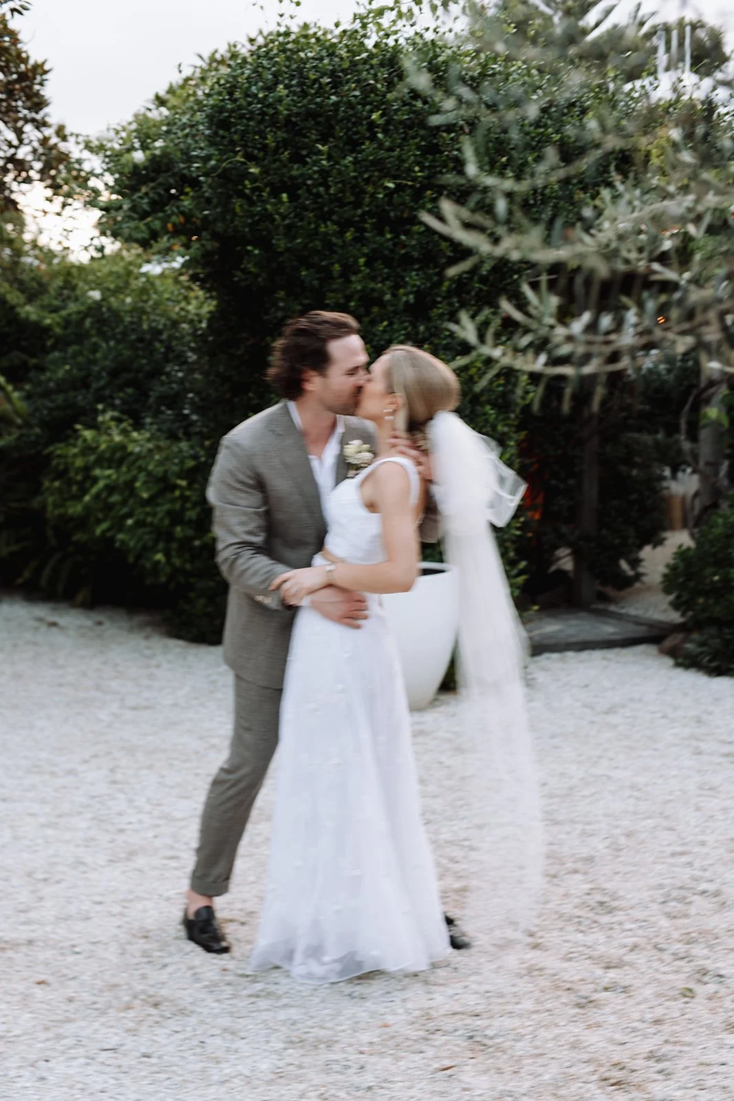 byron-bay-35mm-wedding-Editorial-383-super-8(1).jpg
