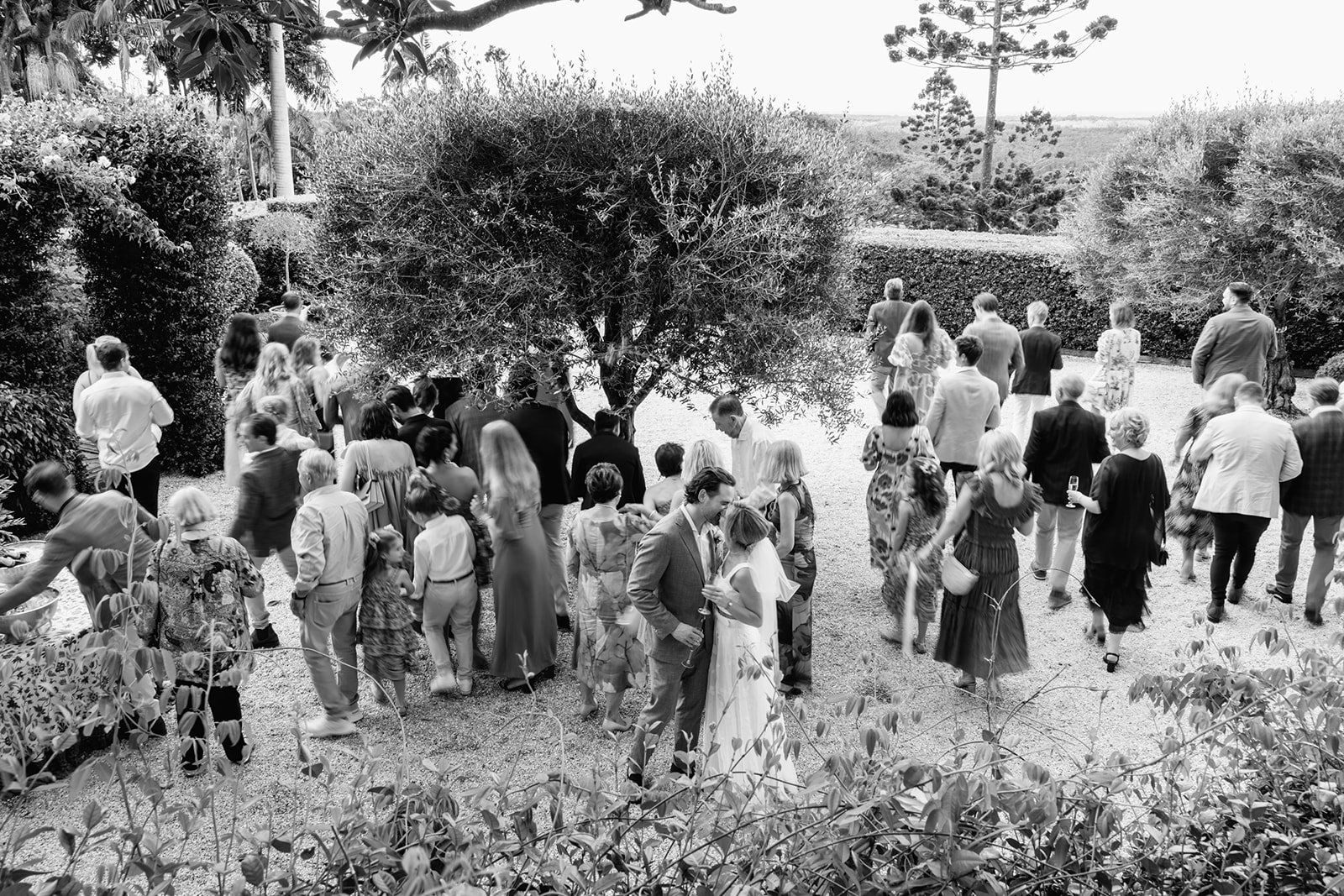 byron-bay-35mm-wedding-GroupPhotos-53-super-8.jpg