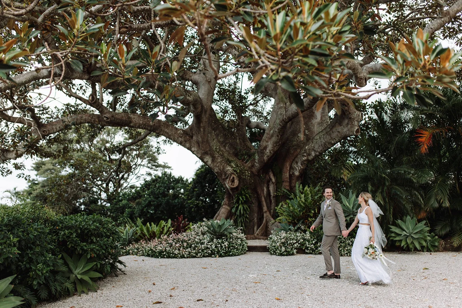 byron-bay-35mm-wedding-Editorial-120-super-8(1).jpg