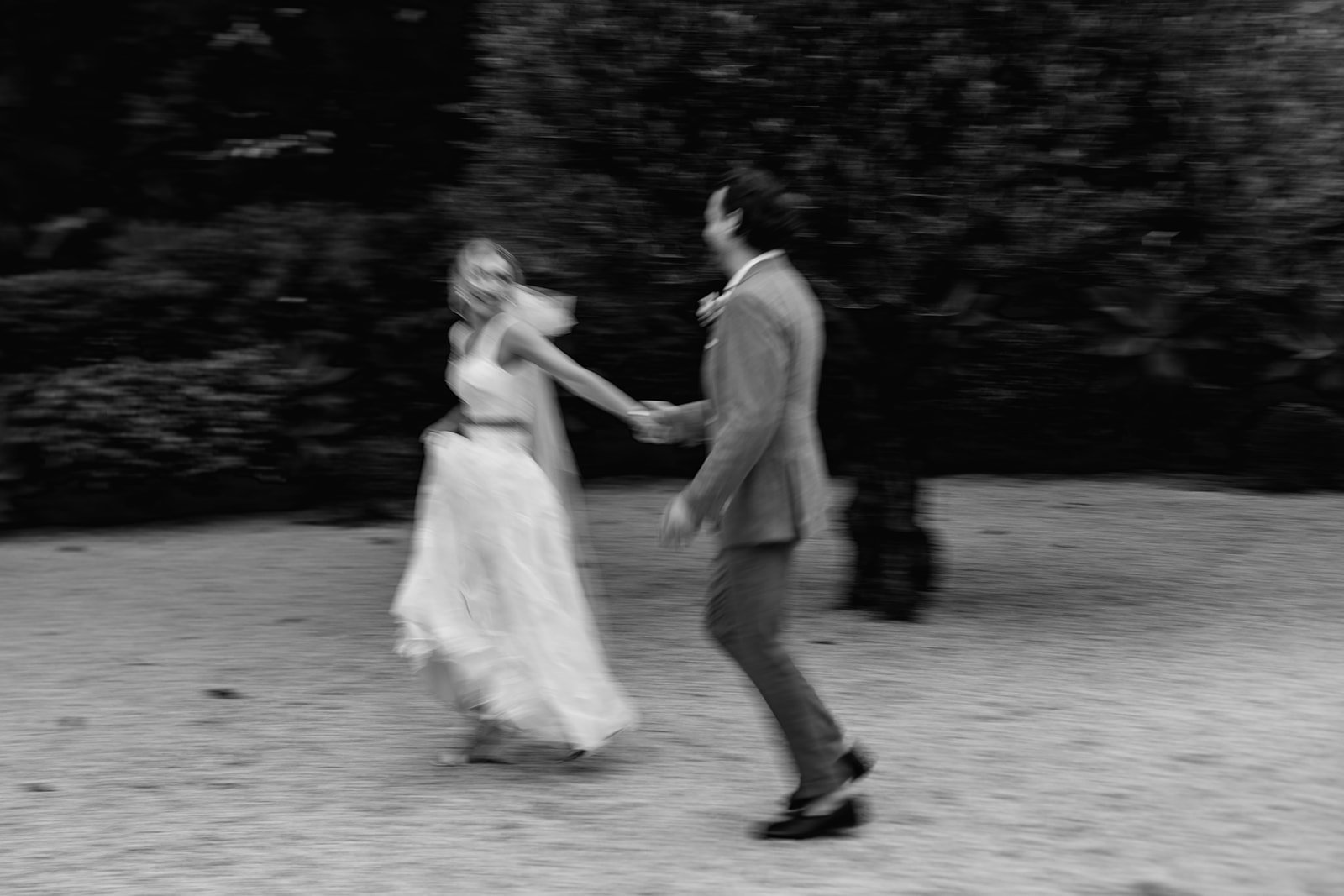byron-bay-35mm-wedding-Editorial-391-super-8.jpg