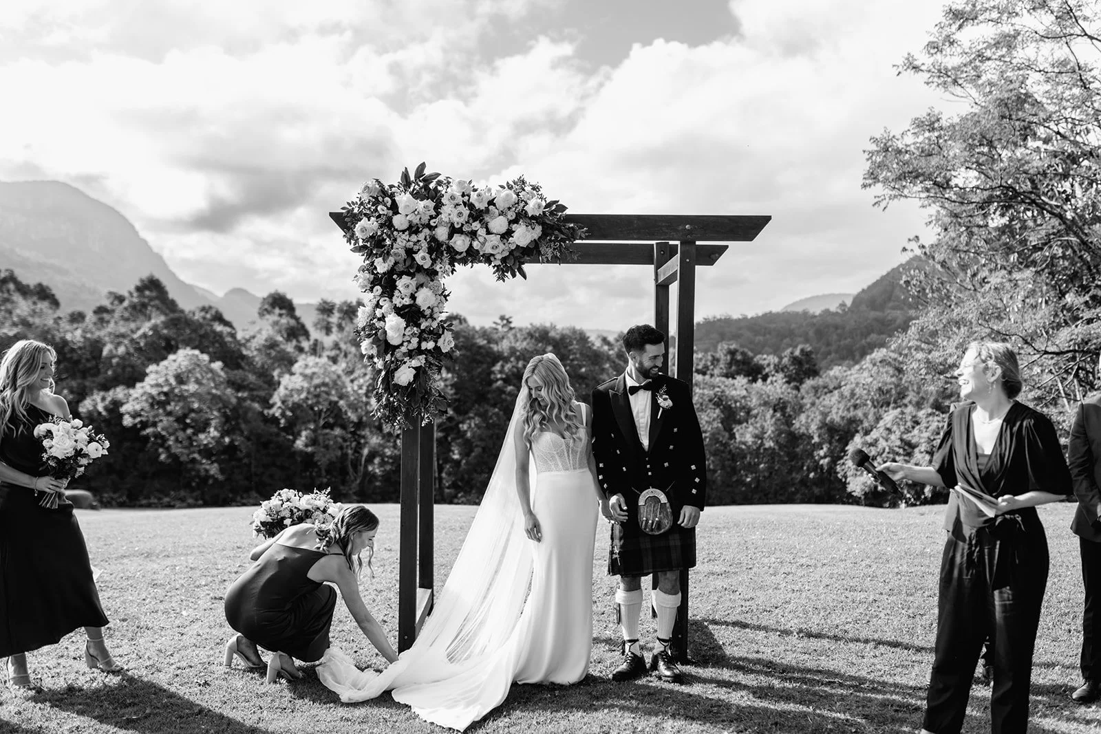 romance-era-byron-bay-wedding-photographyCeremony-82-super-8.jpg