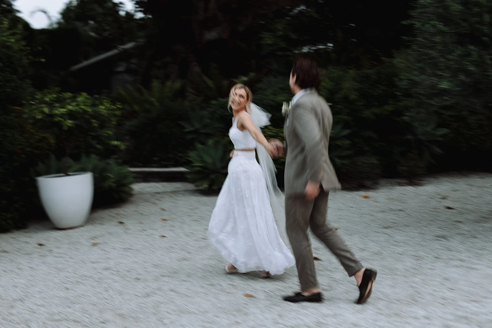 byron-bay-35mm-wedding-Editorial-393-super-8.jpg