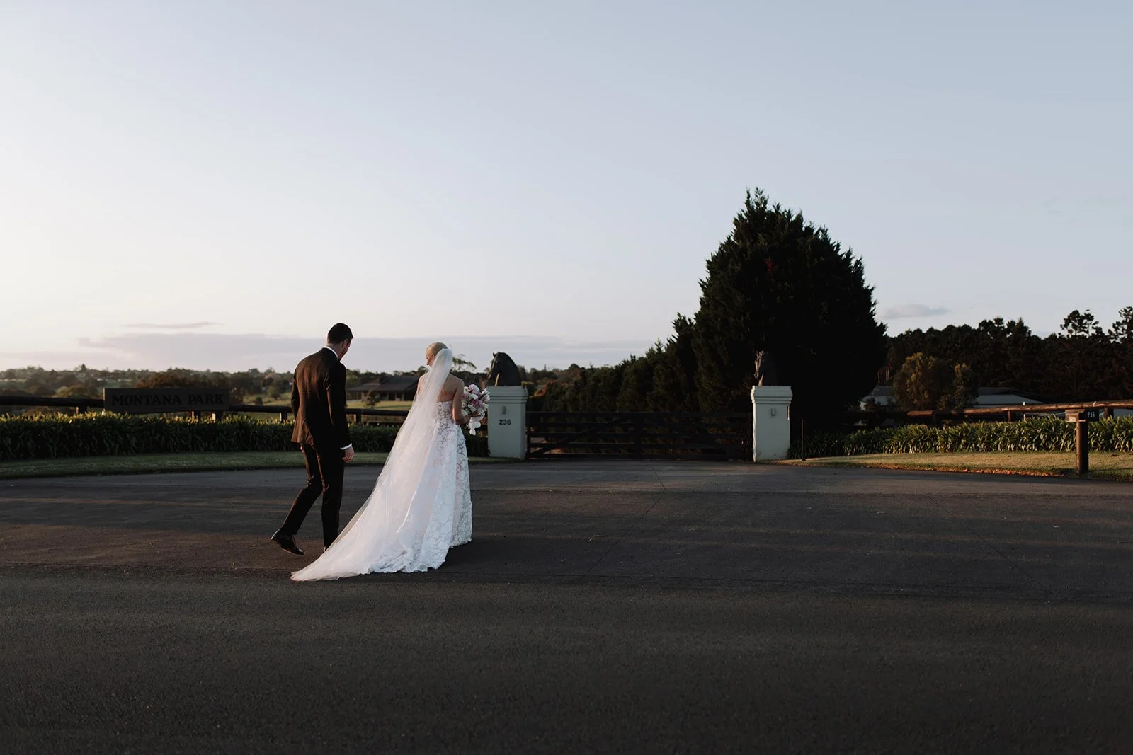editorial-romance-era-maleny-manor-wedding-jack-319_websize.jpg