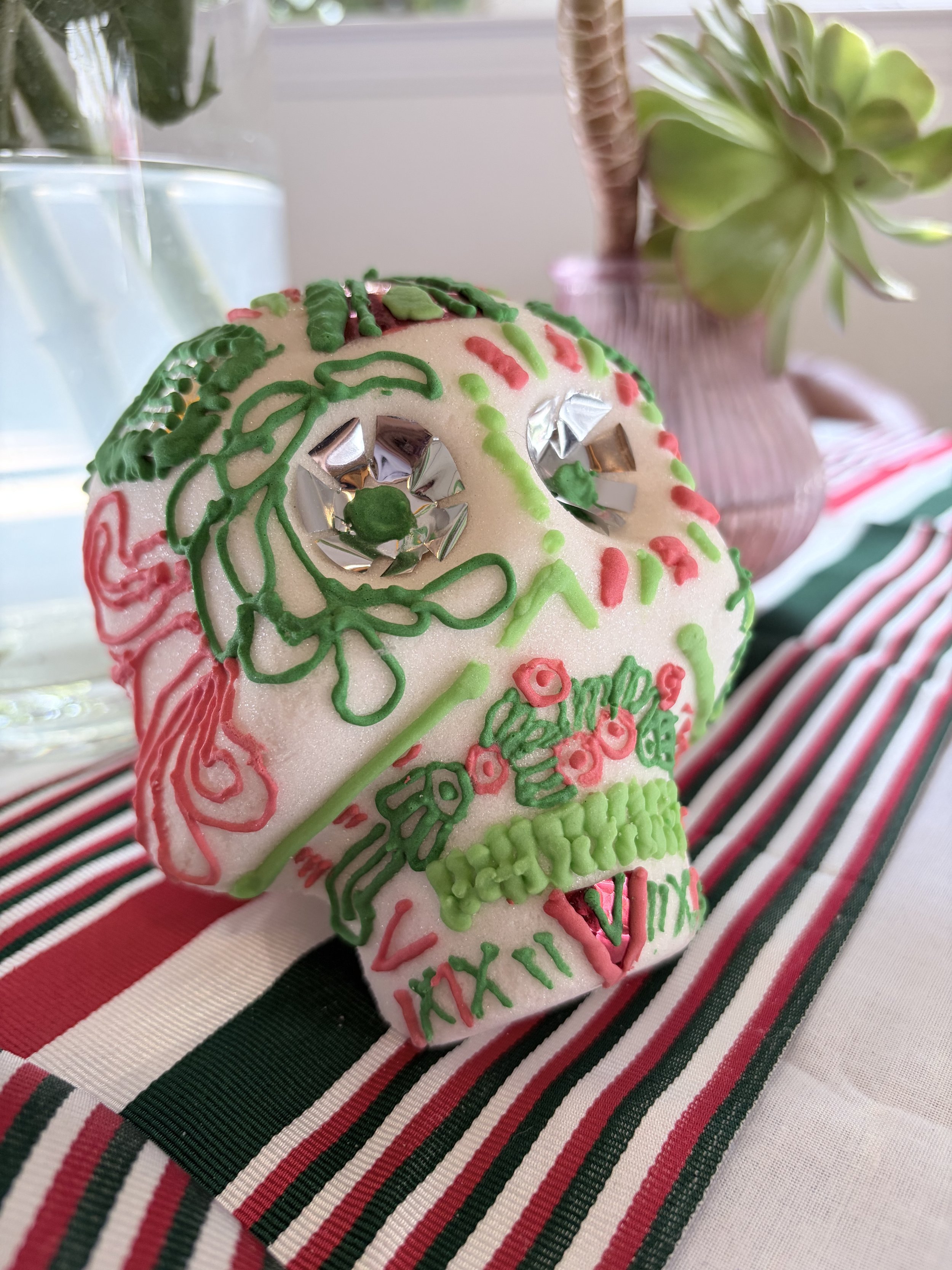 CALAVERA MEXICO- DECORATED SUGAR SKULL XL