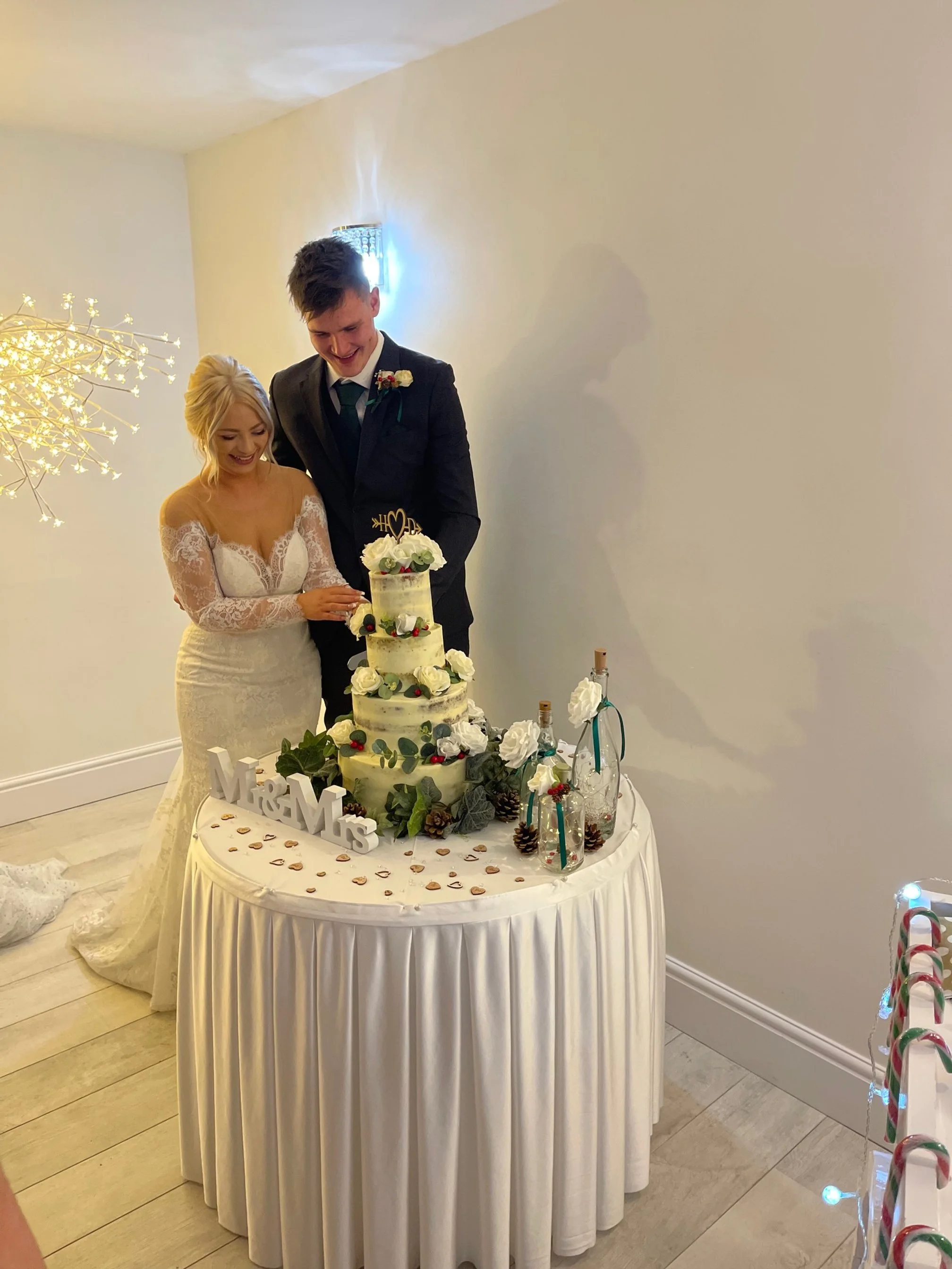 Henry’s talented mum styled the event, including the flowers! @PhillipInghamPhotography 