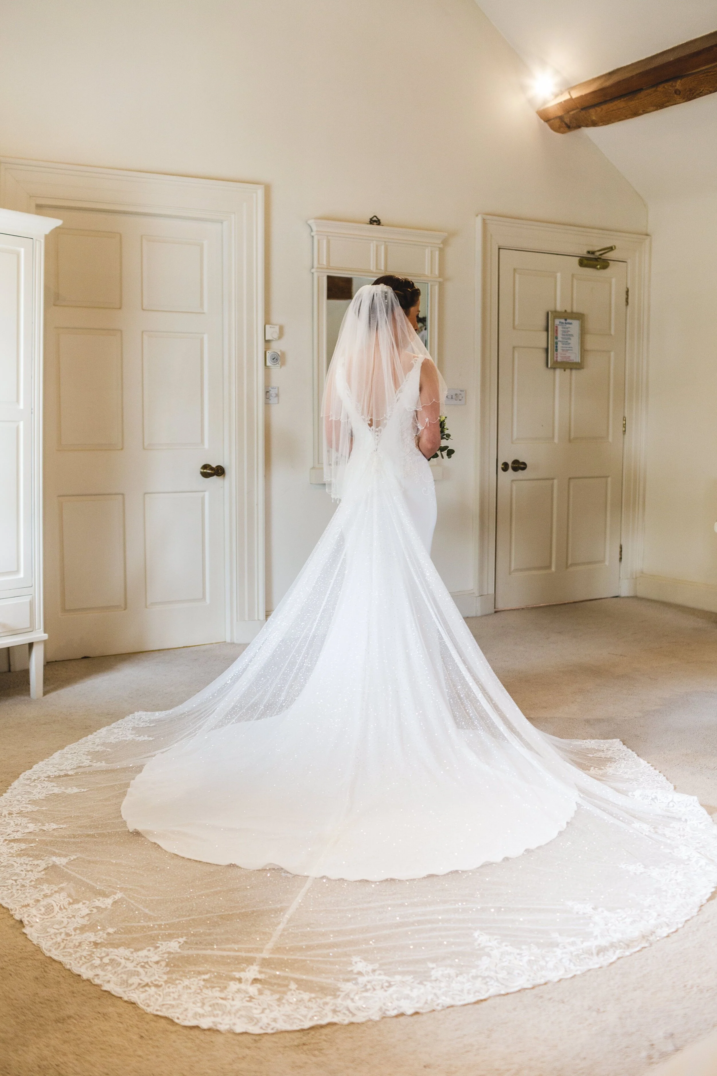 The breath-taking bespoke train on Harmonia by Dando London @SamanthaJanePhotography