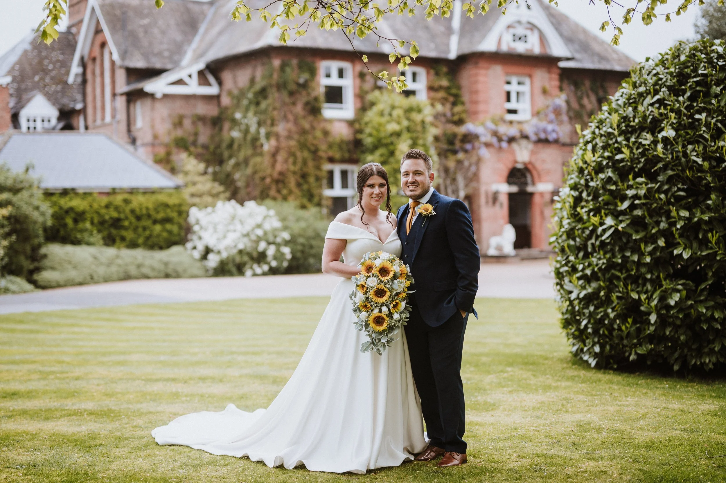 A picturesque setting for a delightful couple @RyanJarvisPhotography