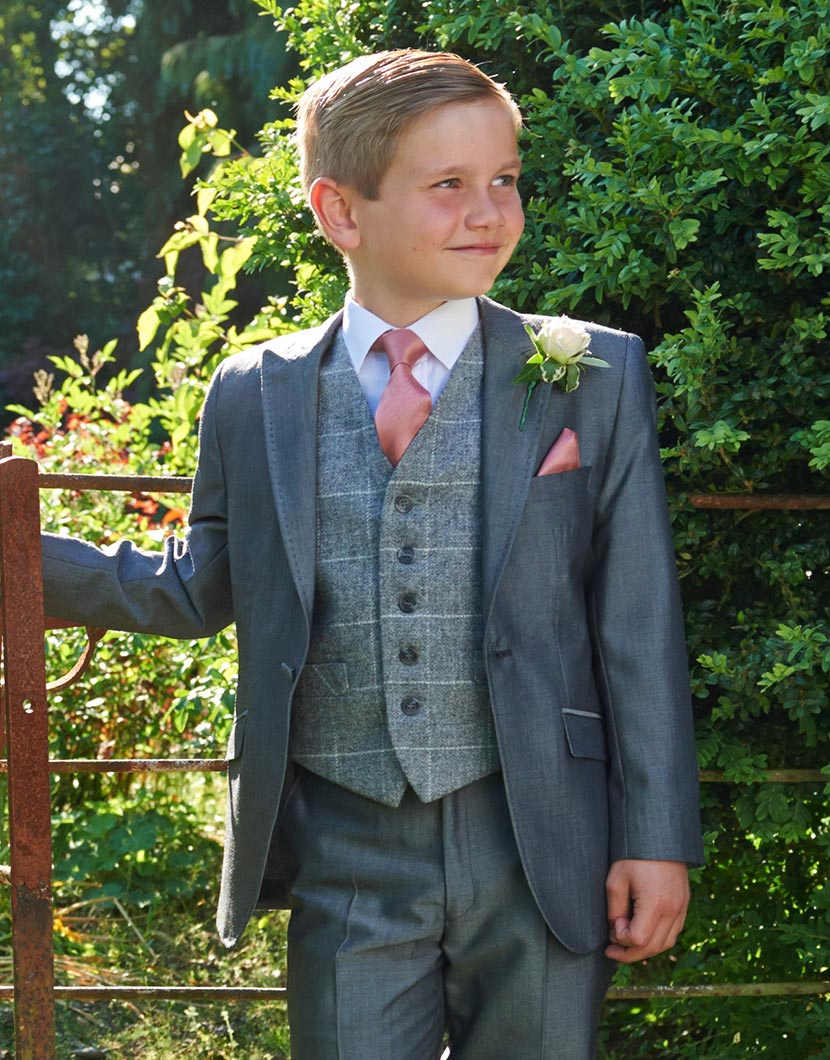Knighton | Silver Grey Mohair 
