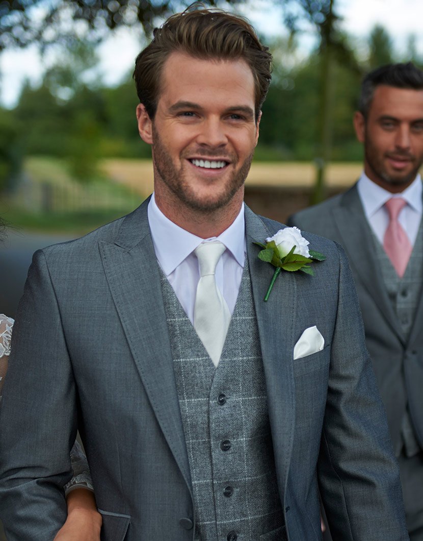 Knighton | Silver Grey Mohair 
