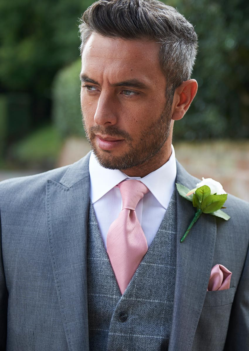 Knighton | Silver Grey Mohair 