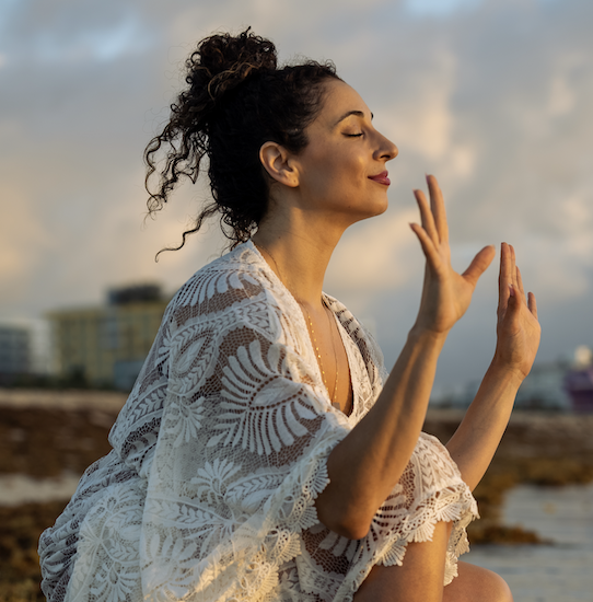 Vocal coach Jessica Sirena offering leadership intensives for speakers, facilitators and coaches