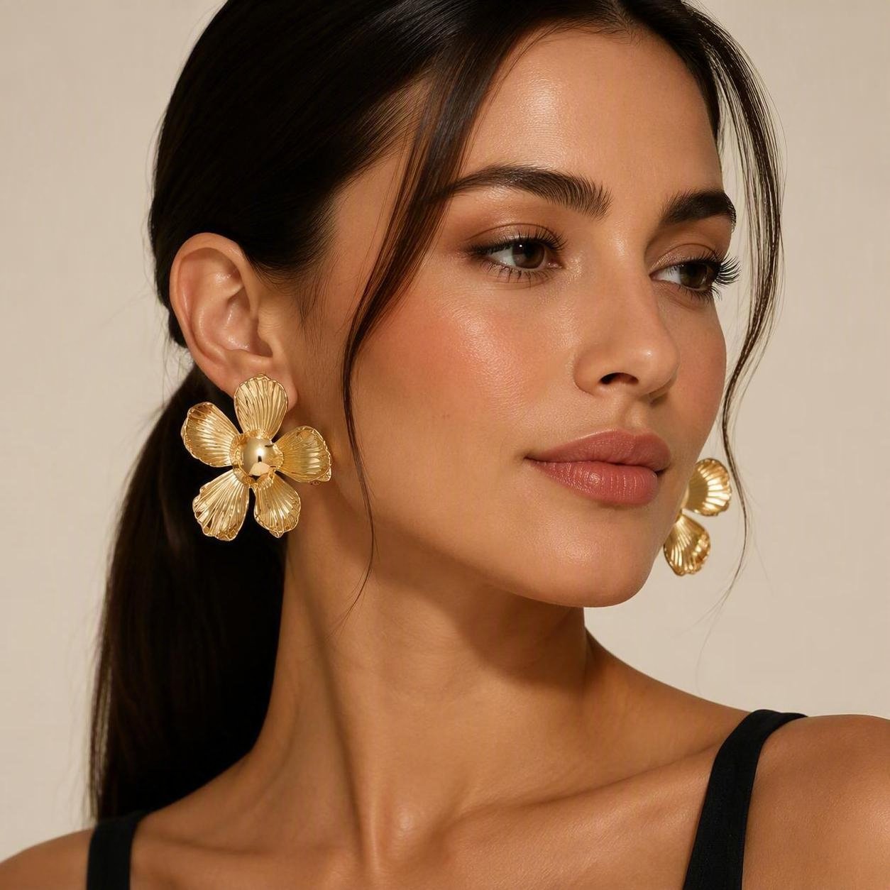 Boucles d'Oreilles Fleur Éclatante