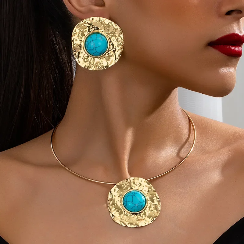 Ensemble Audacieux Rétro : Boucles d'Oreilles et Collier, Turquoise et Or
