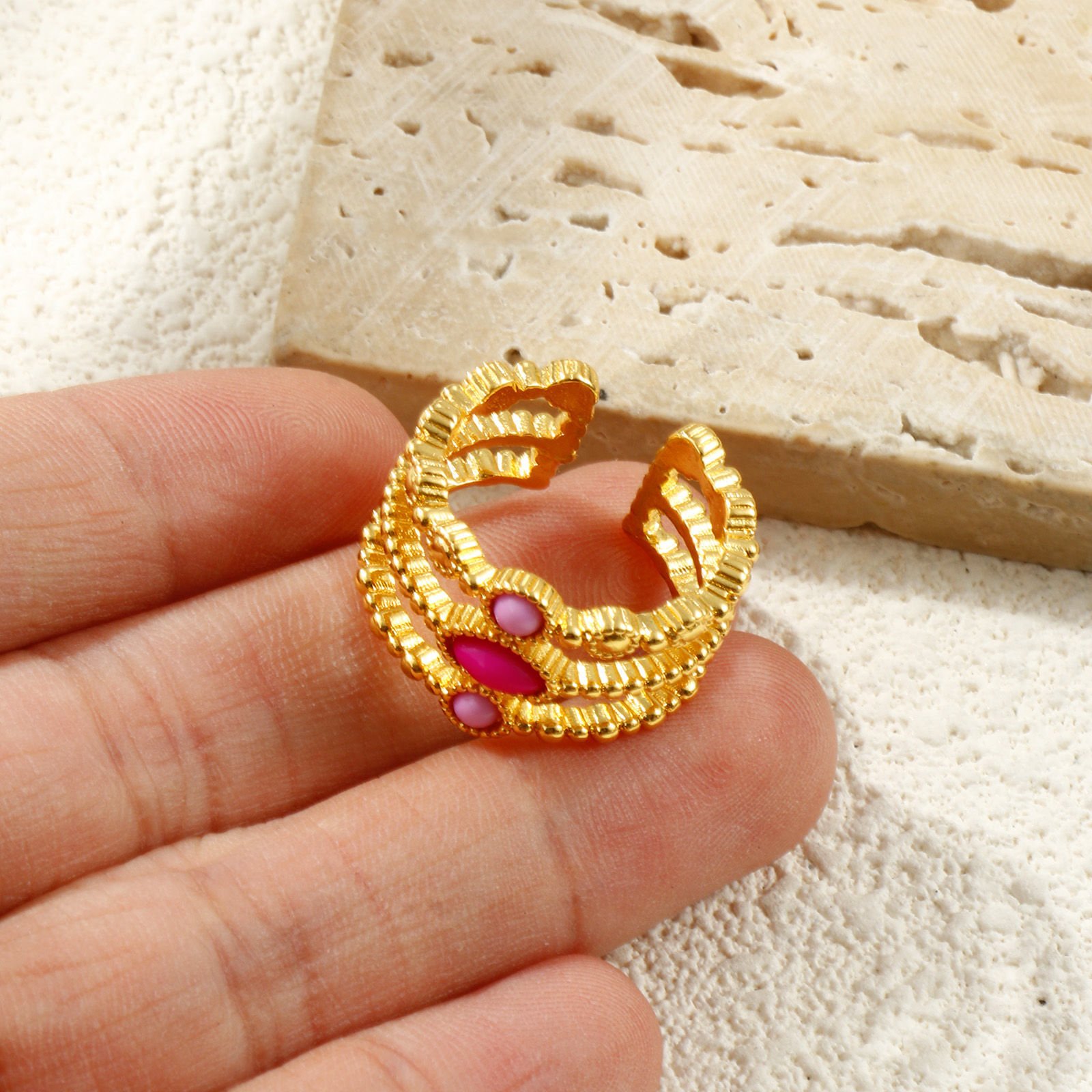 Bague élégante en laiton et résine