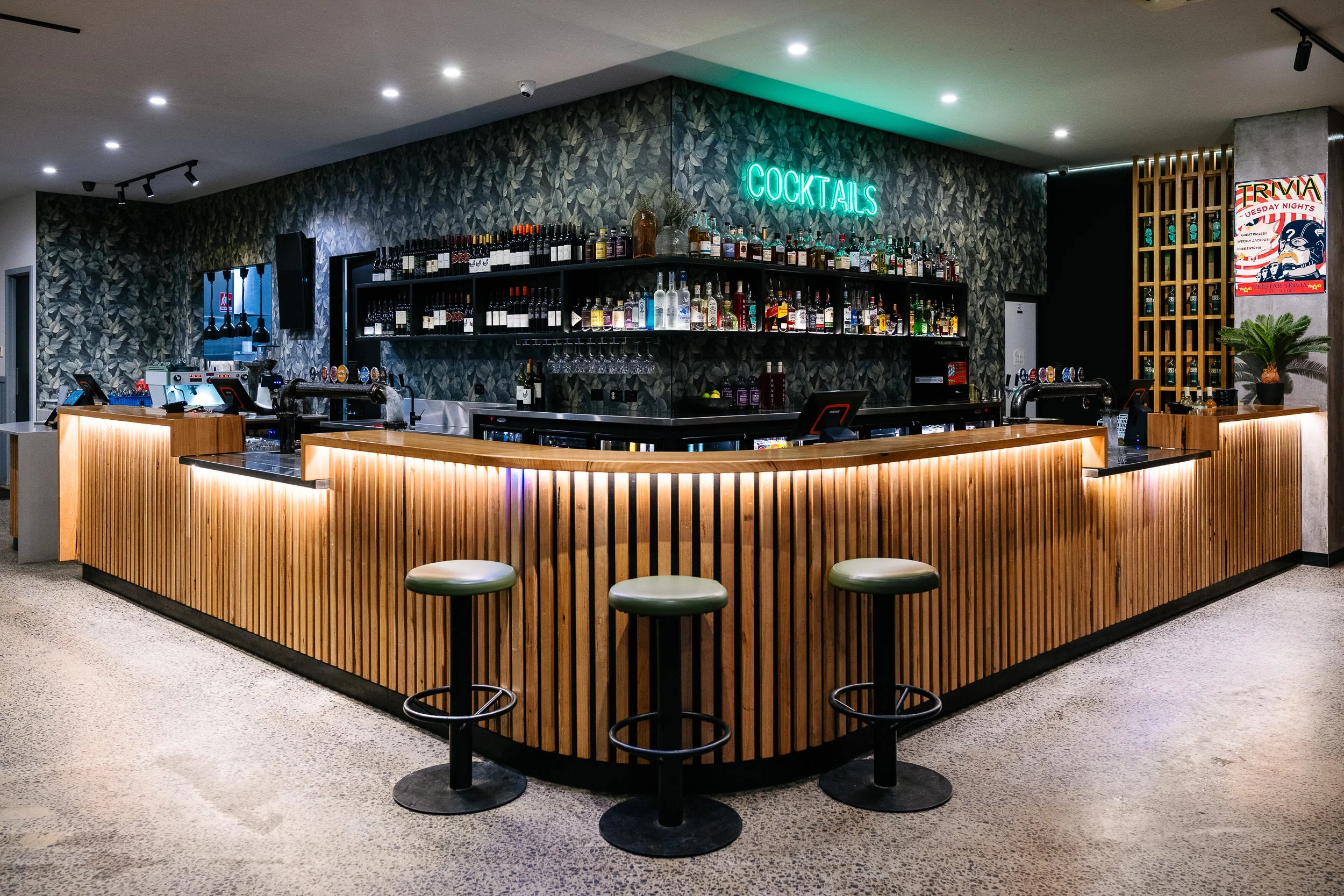 Braidies_Tavern_Clr_Low-19.jpg