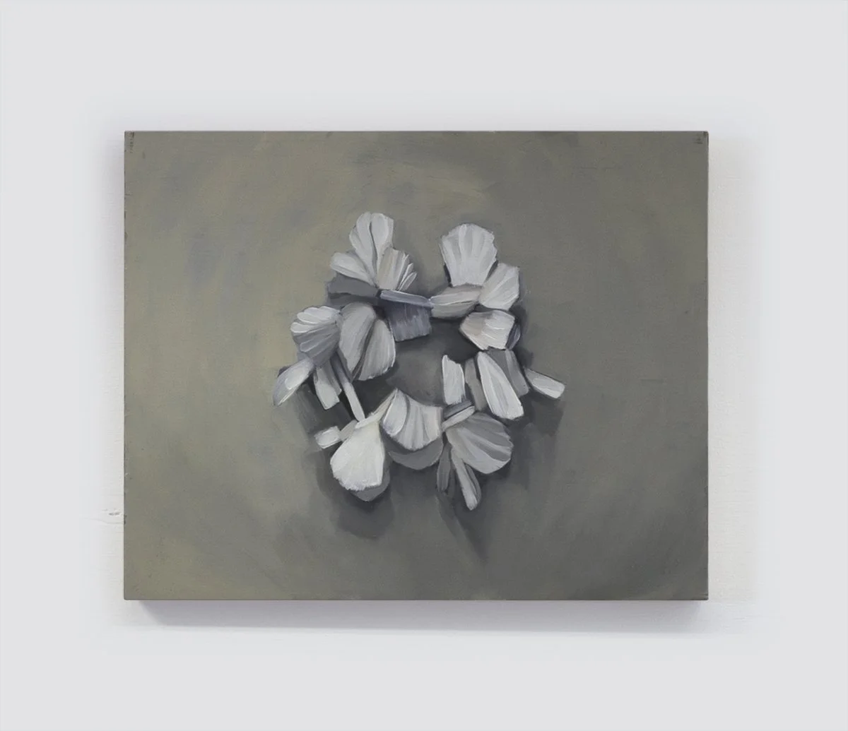 White Lei ll, 2016. Oil on Wood. 20 x 15cm. Private collection.