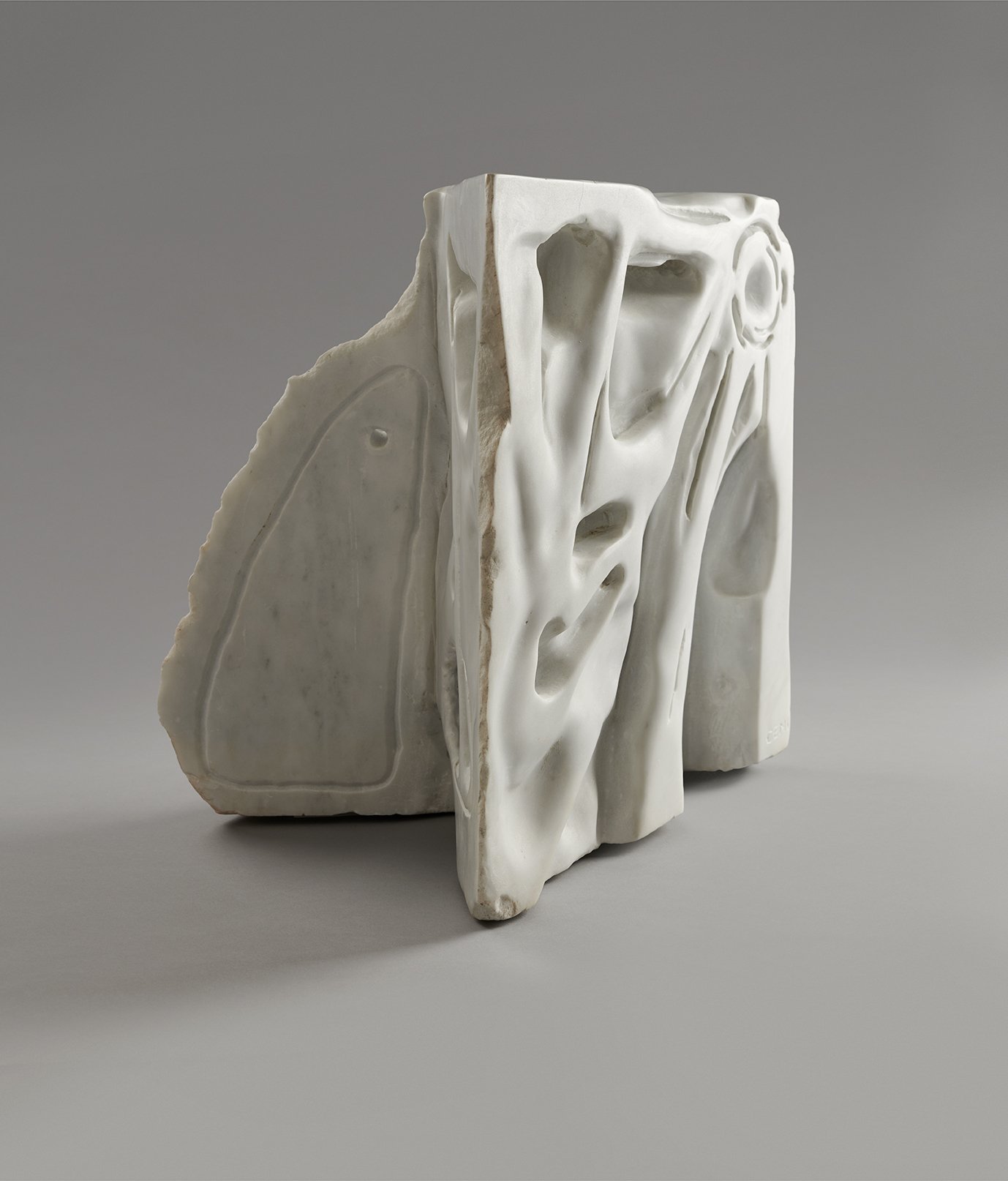 Sculpture - Marbre de Carrare - Taille directe - CEMI (artiste) 
