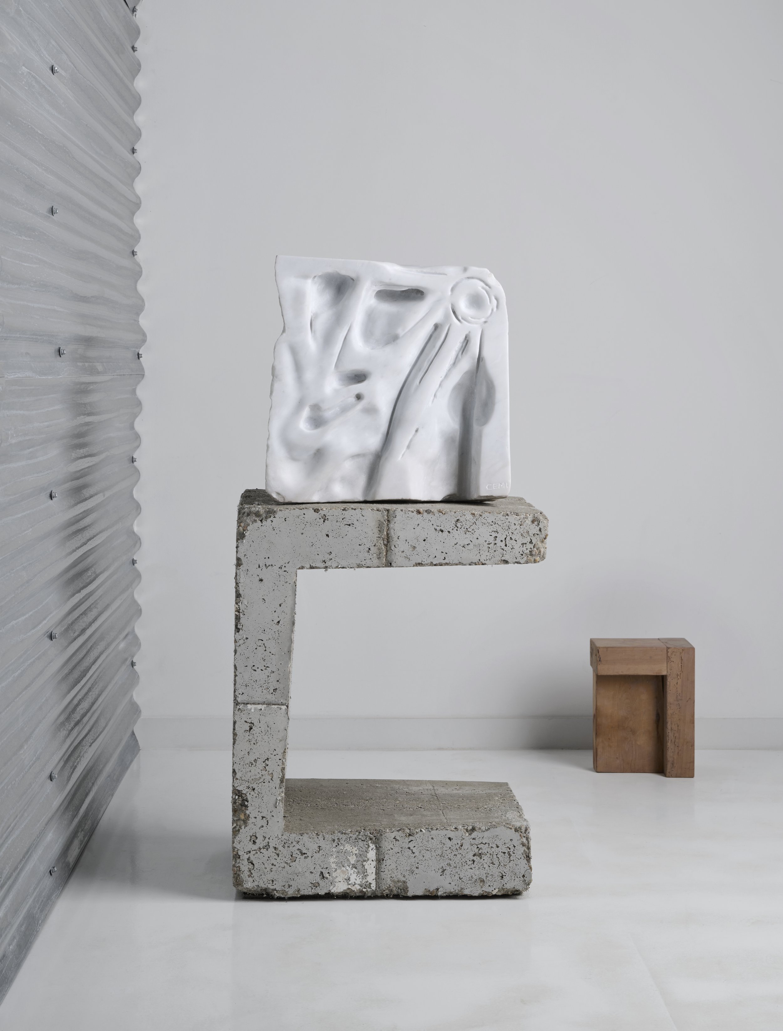 Sculpture - Marbre de Carrare - Taille directe - CEMI (artiste) 