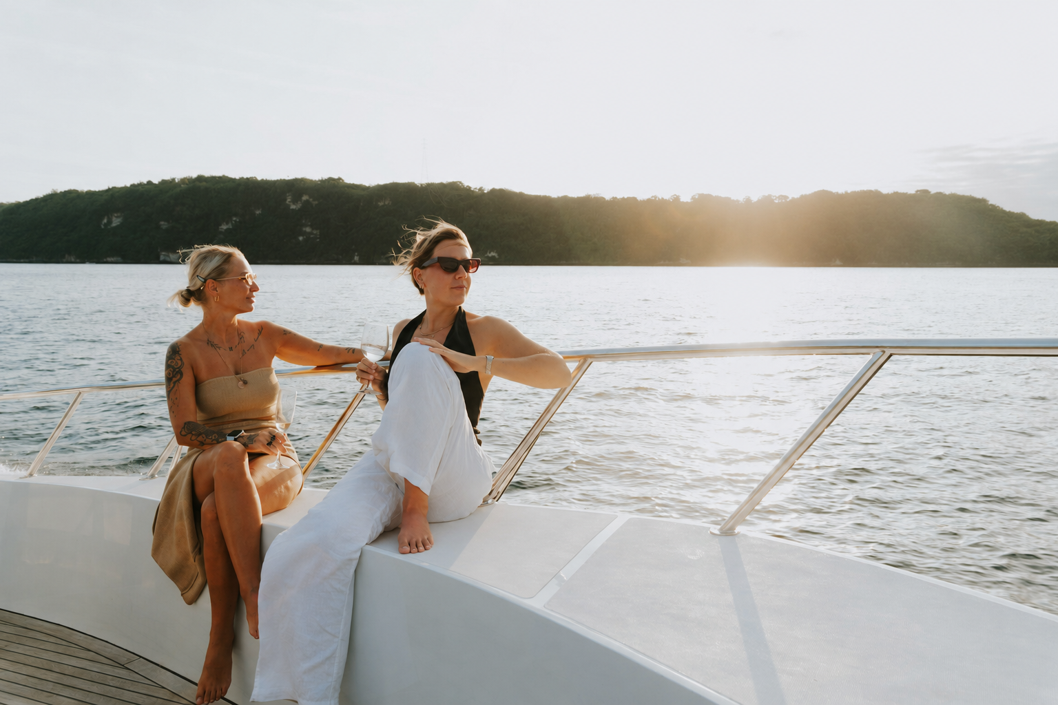 Sunset cruise with Kalm Charters