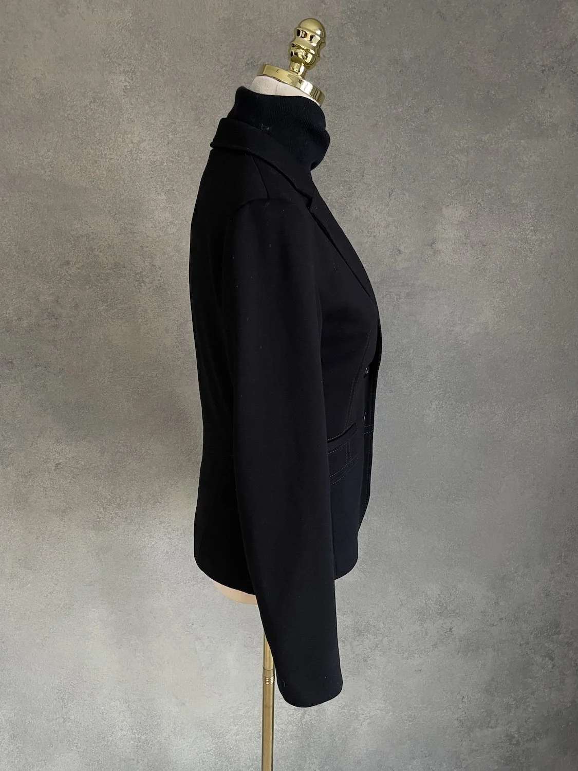 Gigue black blazer with cool stiching_1476.jpg