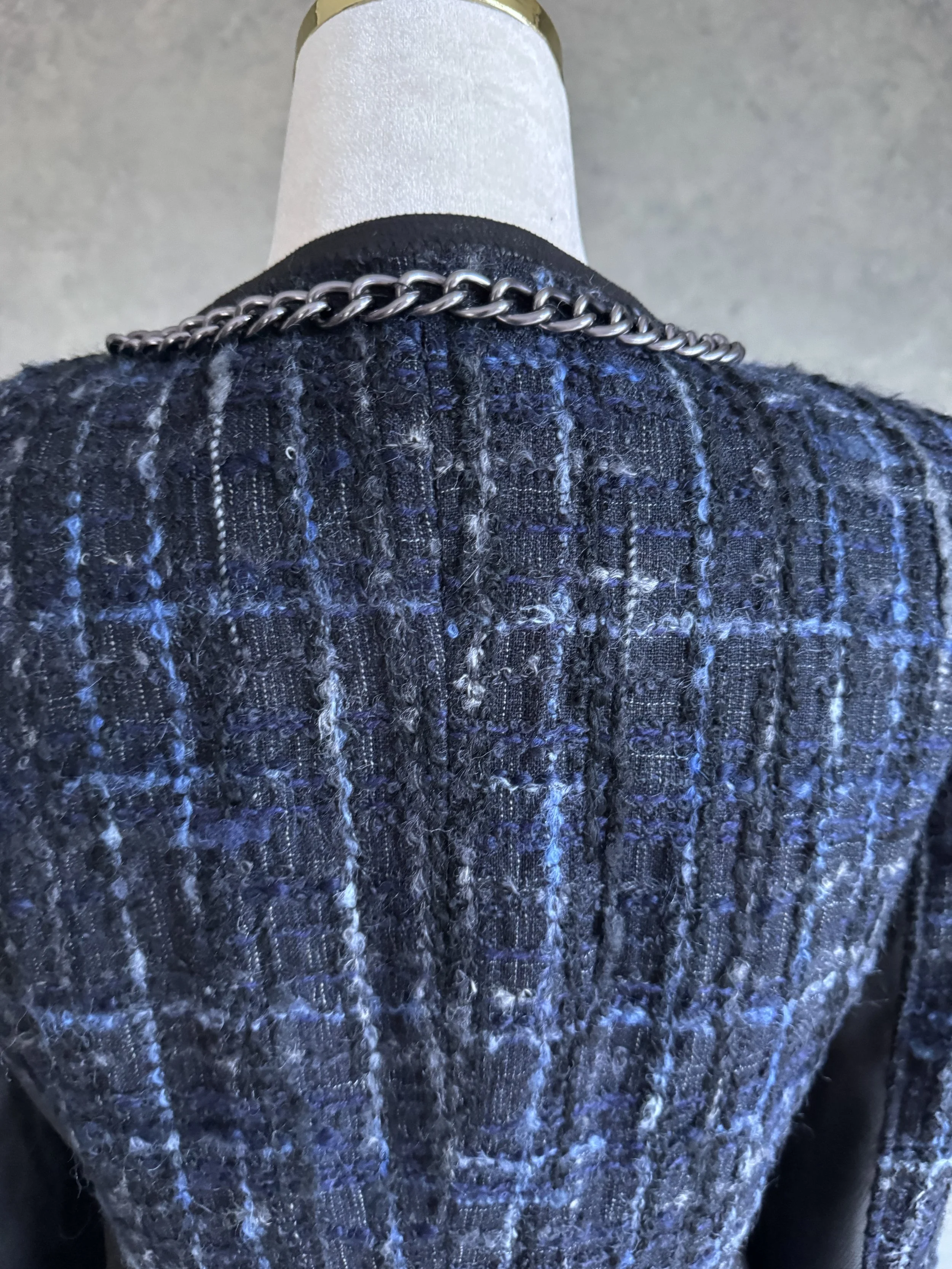 Riani blue tweed blazer with chain_0097.jpg