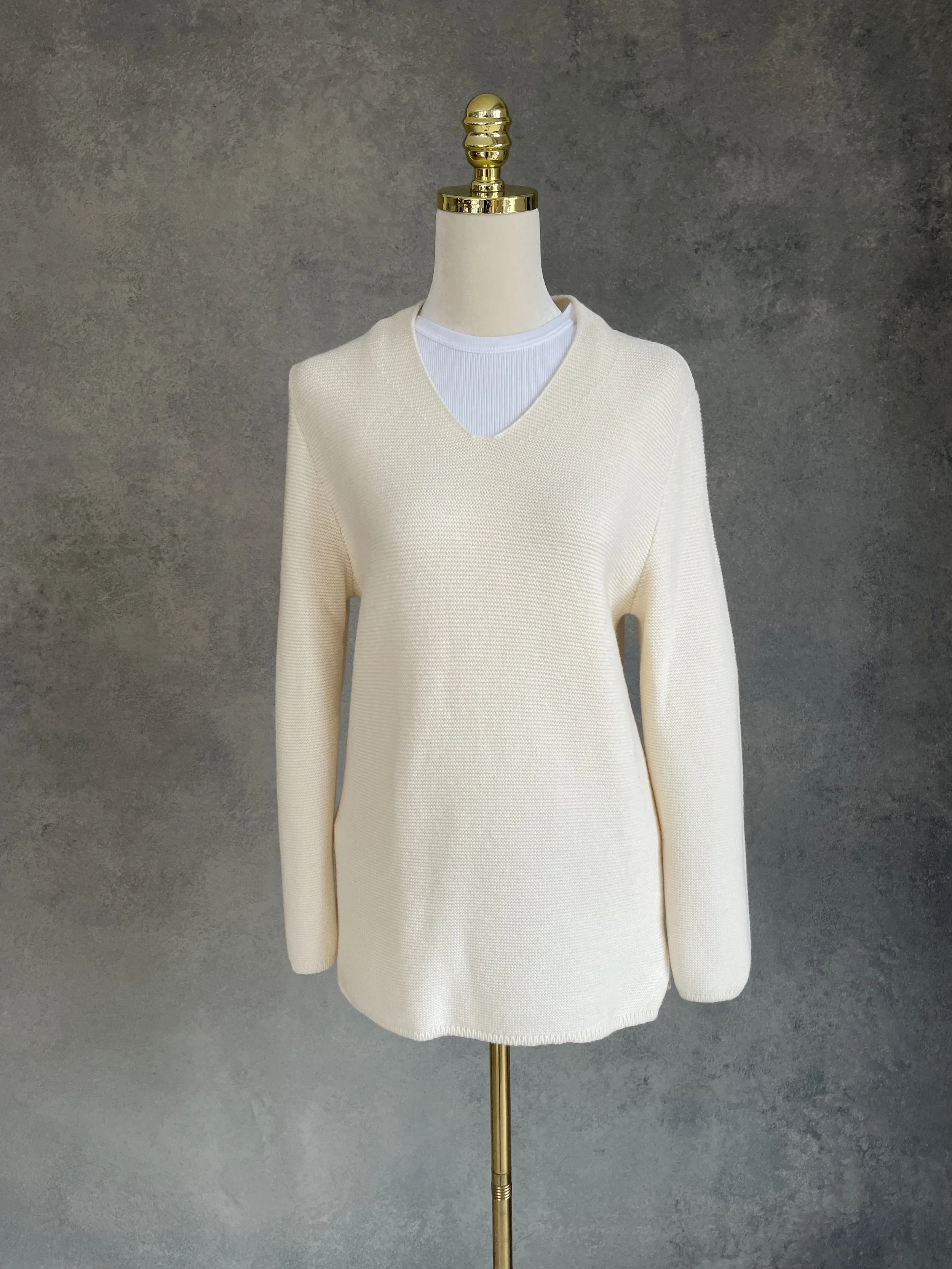 INsieme-Vneck-BeigeIMG_0035.jpg