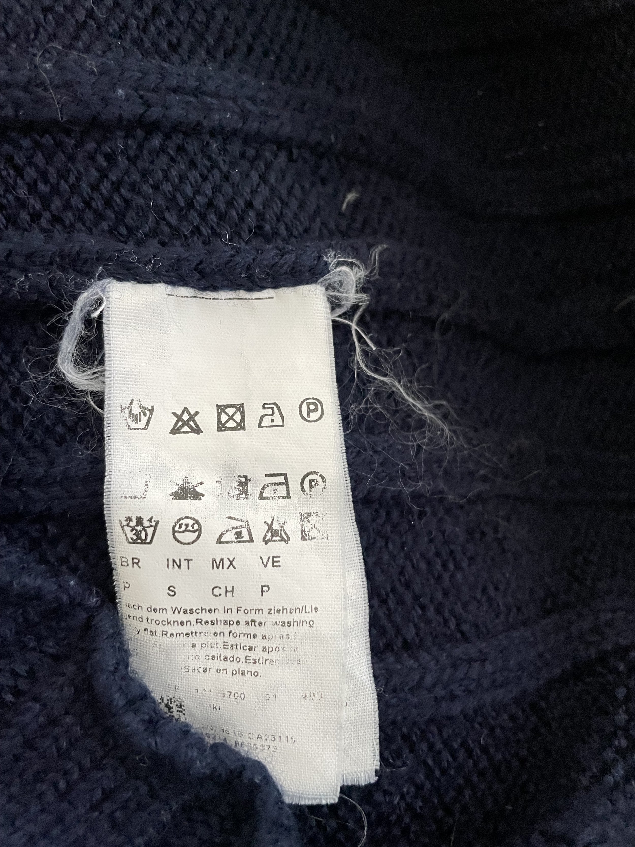 HugoBoss-navyblue wool turtleneckIMG_0151.jpg