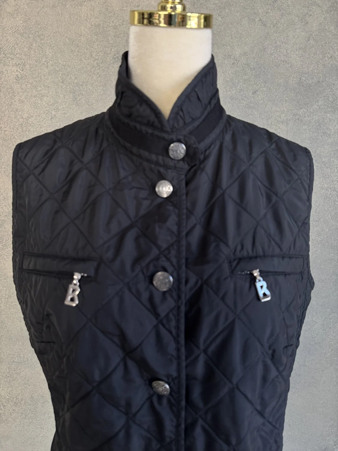 Bogner black vest jacket thin quilt_0829 2.jpg
