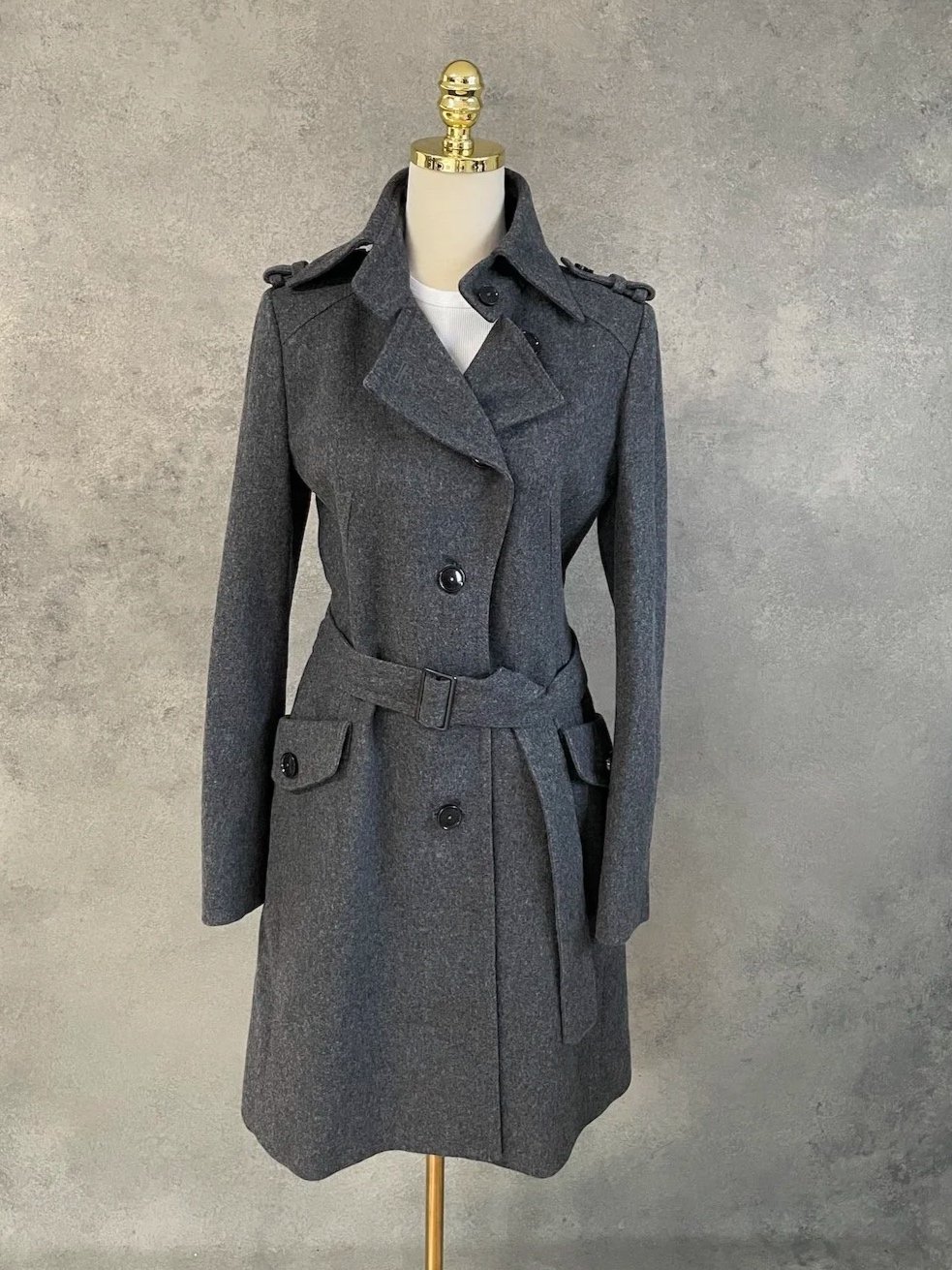 ++Drykorn+Grey+coat+military+vibe_1766.jpg