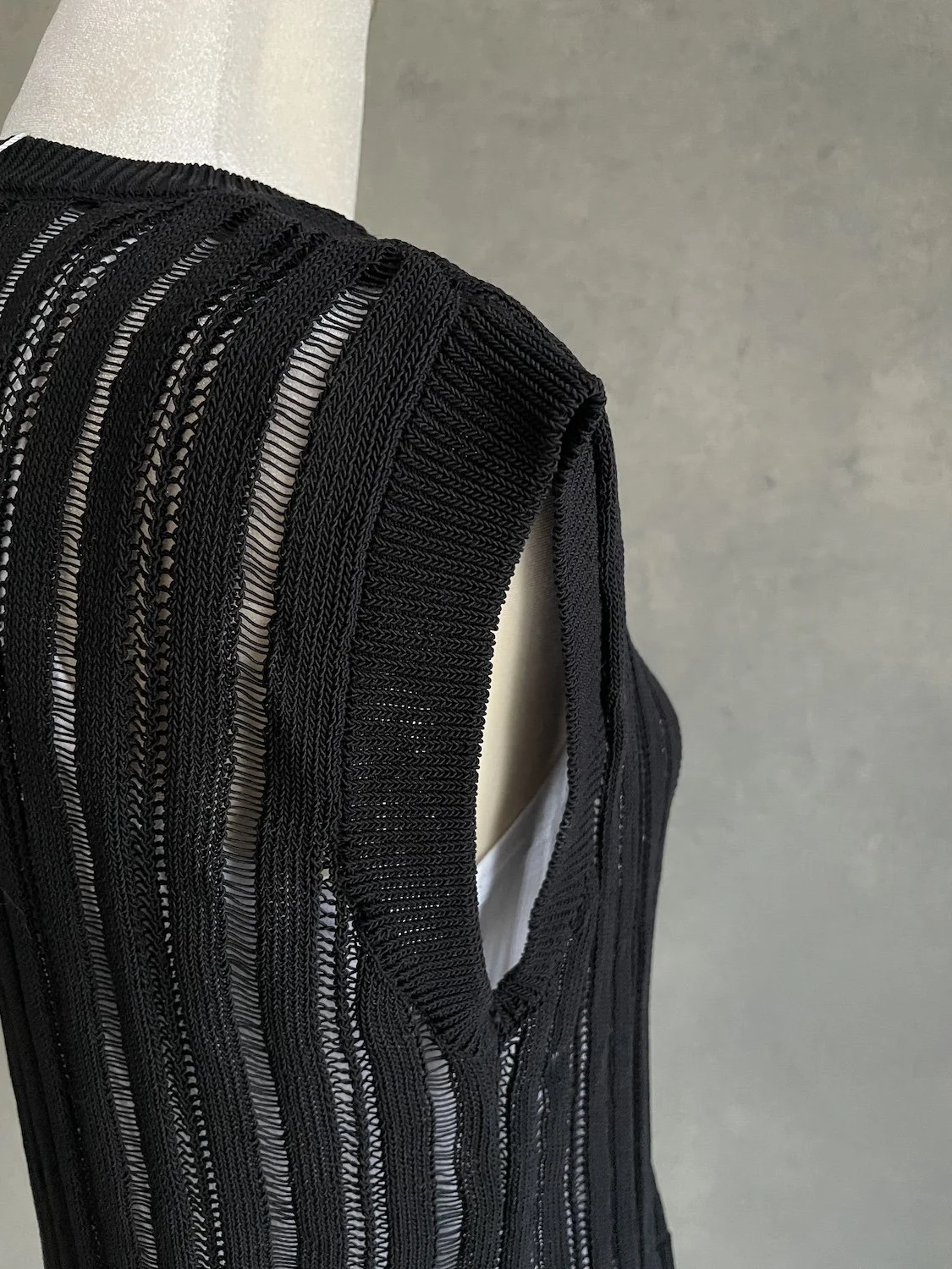 Blanche black thin wool vest_1632.jpg