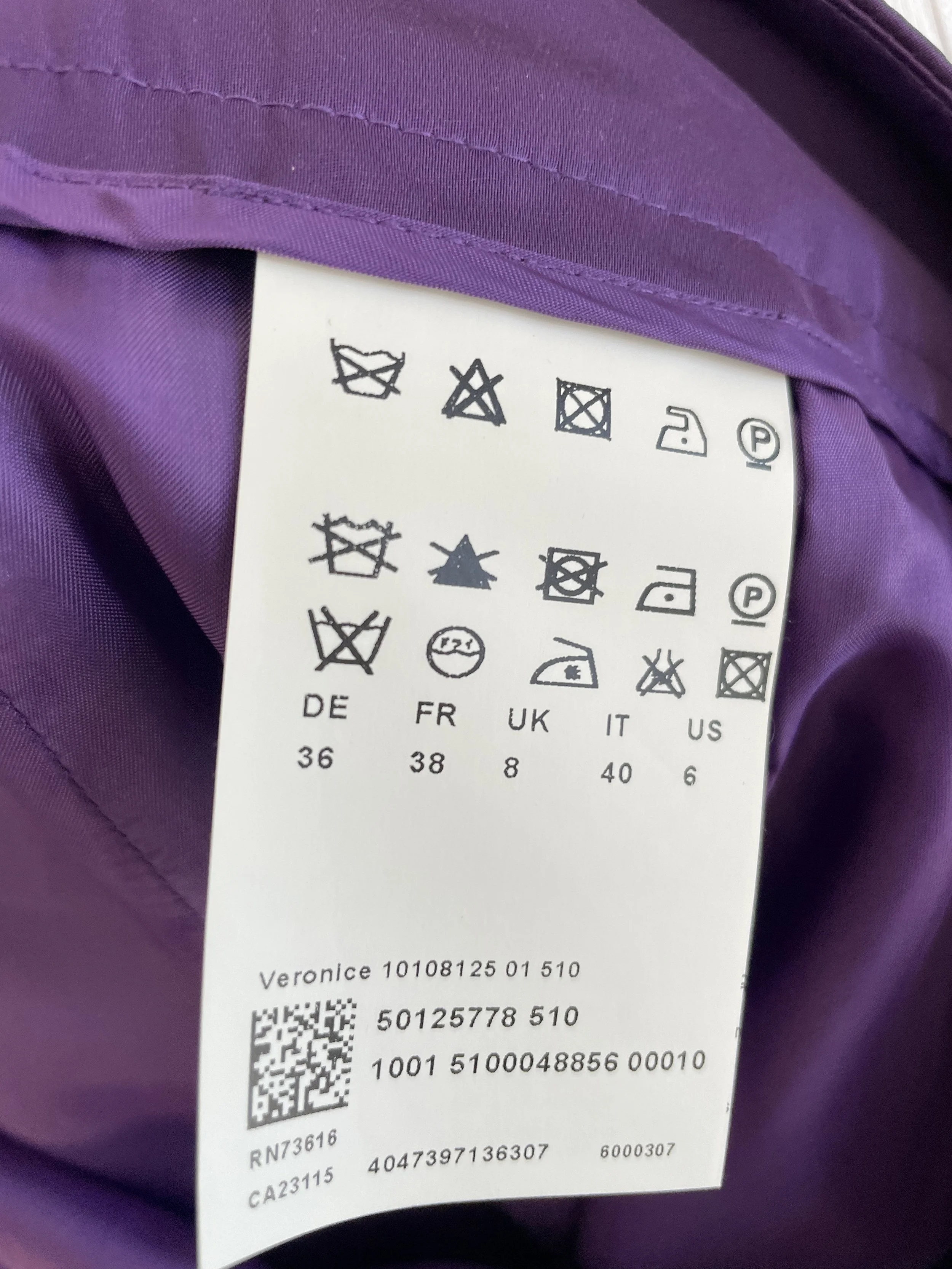 Hugo Boss purple skirt_0780 3.jpg
