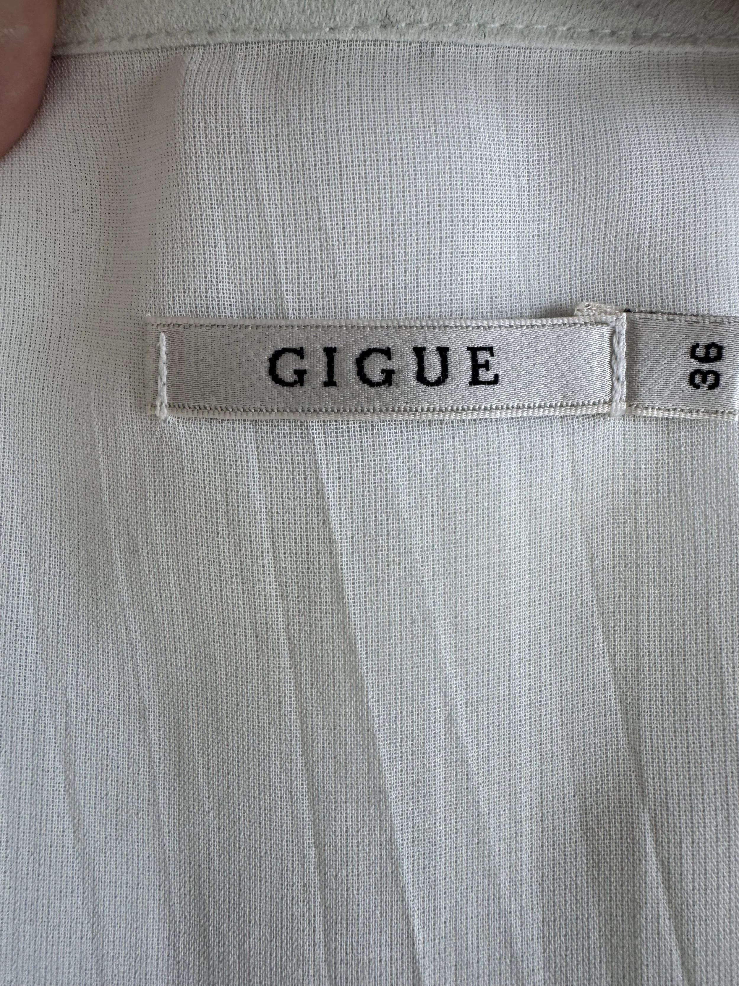Gigue Markenlabel und Größenetikett