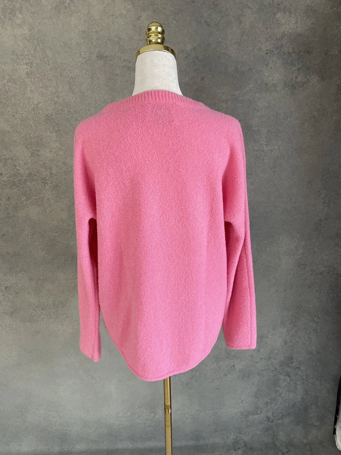 Essentiel Antwerp pink textured jumper back view on mannequin