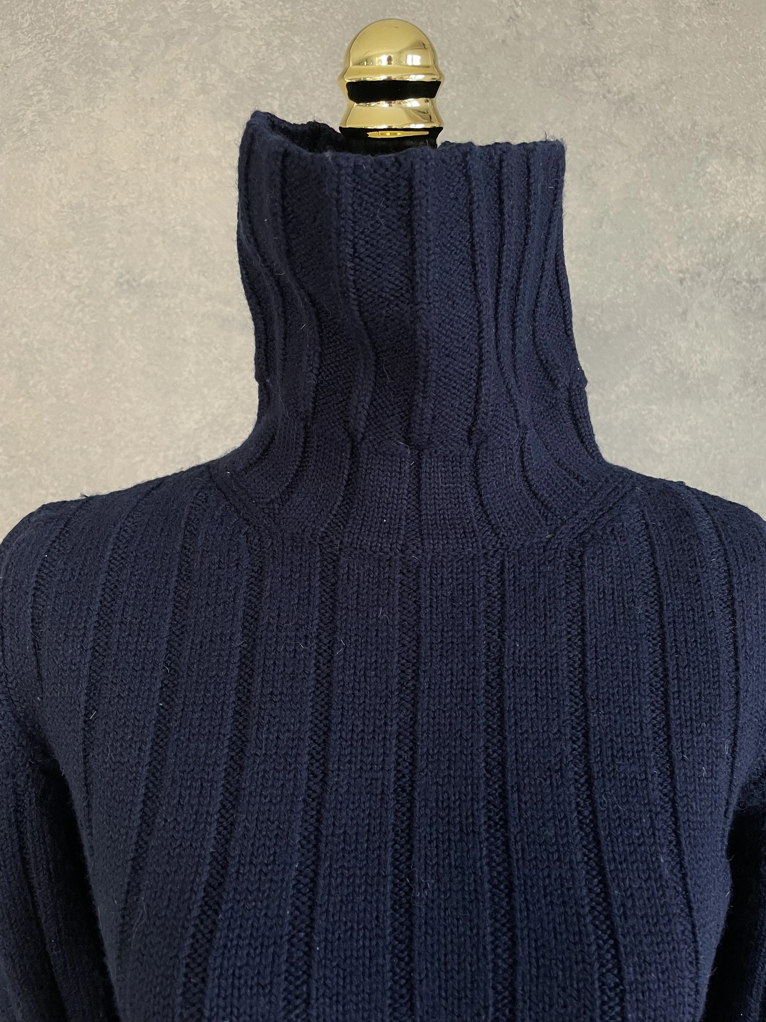 HugoBoss-navyblue wool turtleneckIMG_0155.jpg