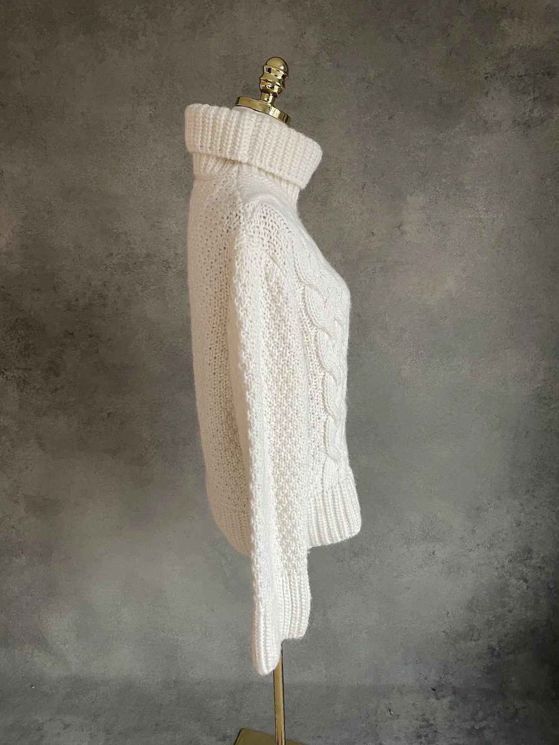 Scapa big arran sweater with neck_1666.jpg