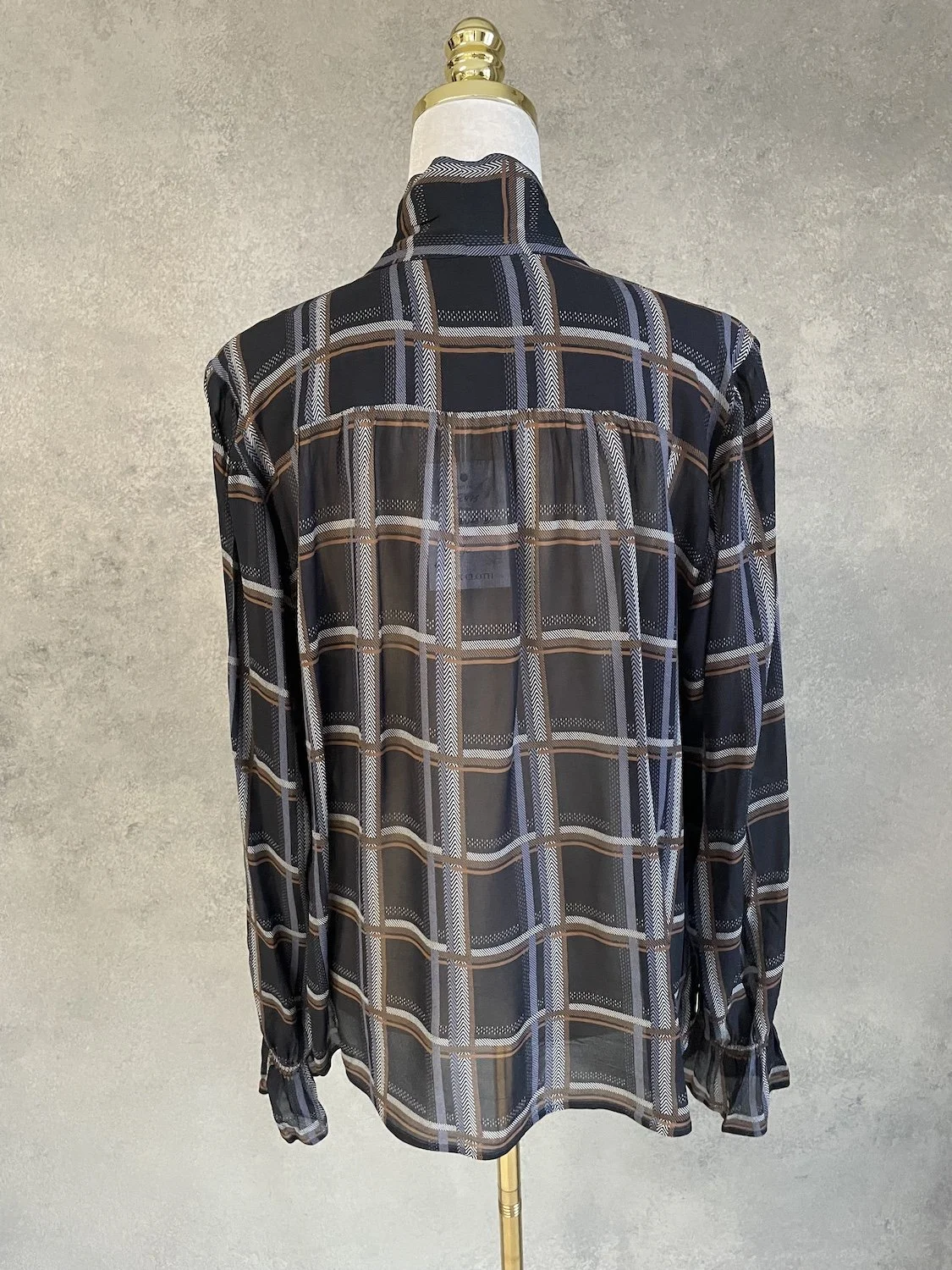 Back view of the Caroline Biss blouse