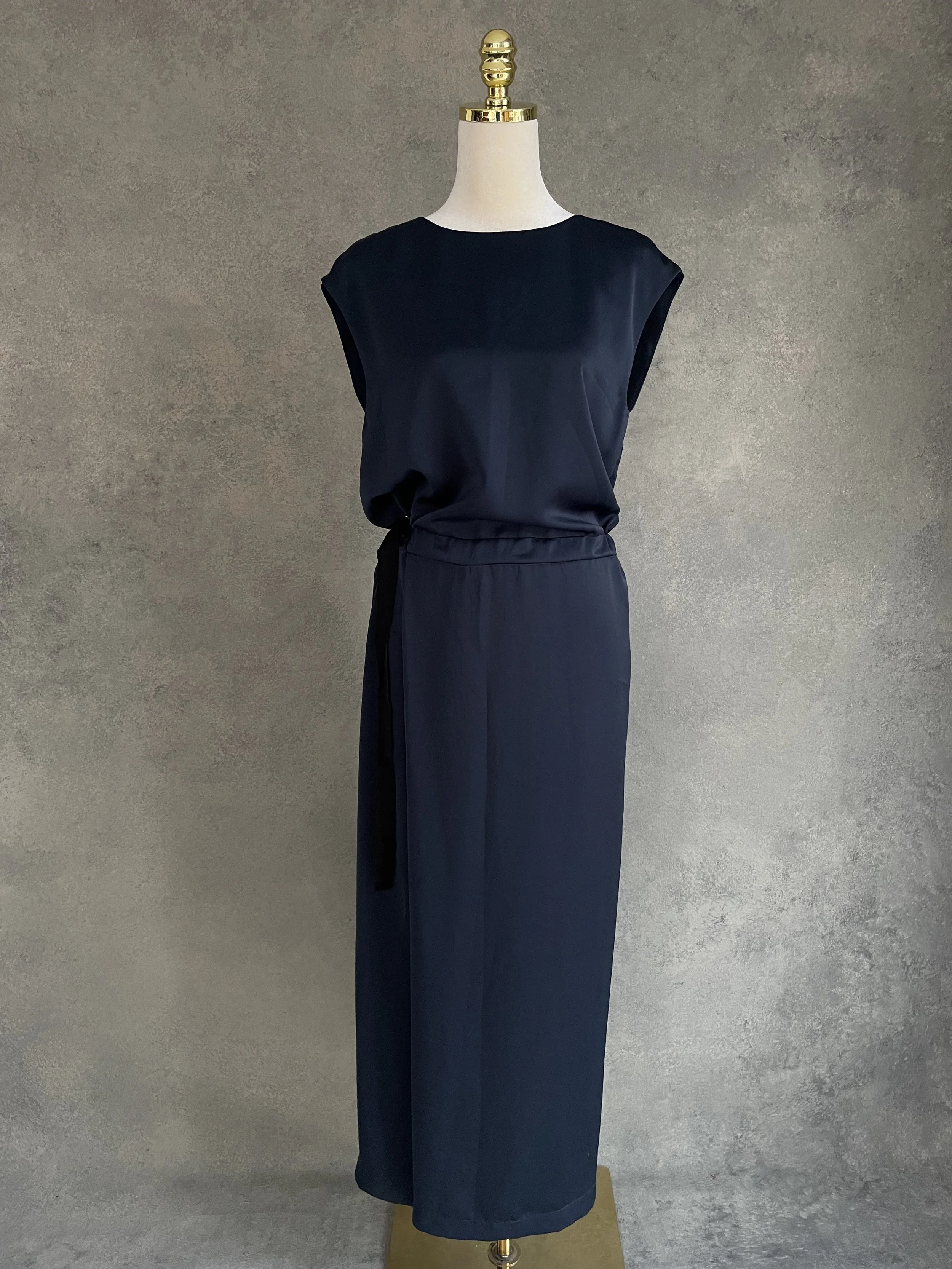 RUE BLANCHE Deep Blue Sleeveless Maxi Dress with Tie-Waist