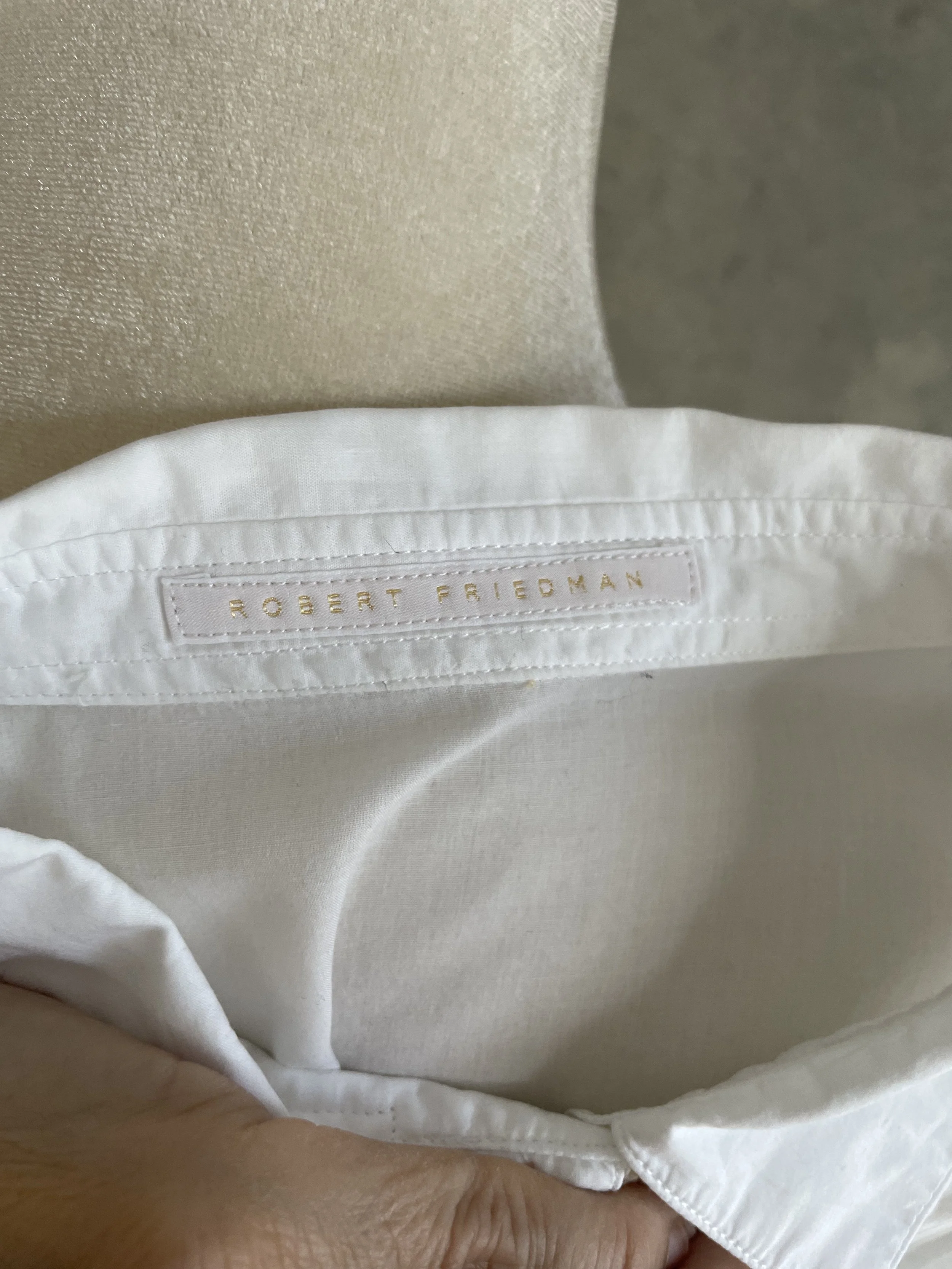 Interior brand tag showing the Robert Friedman label."