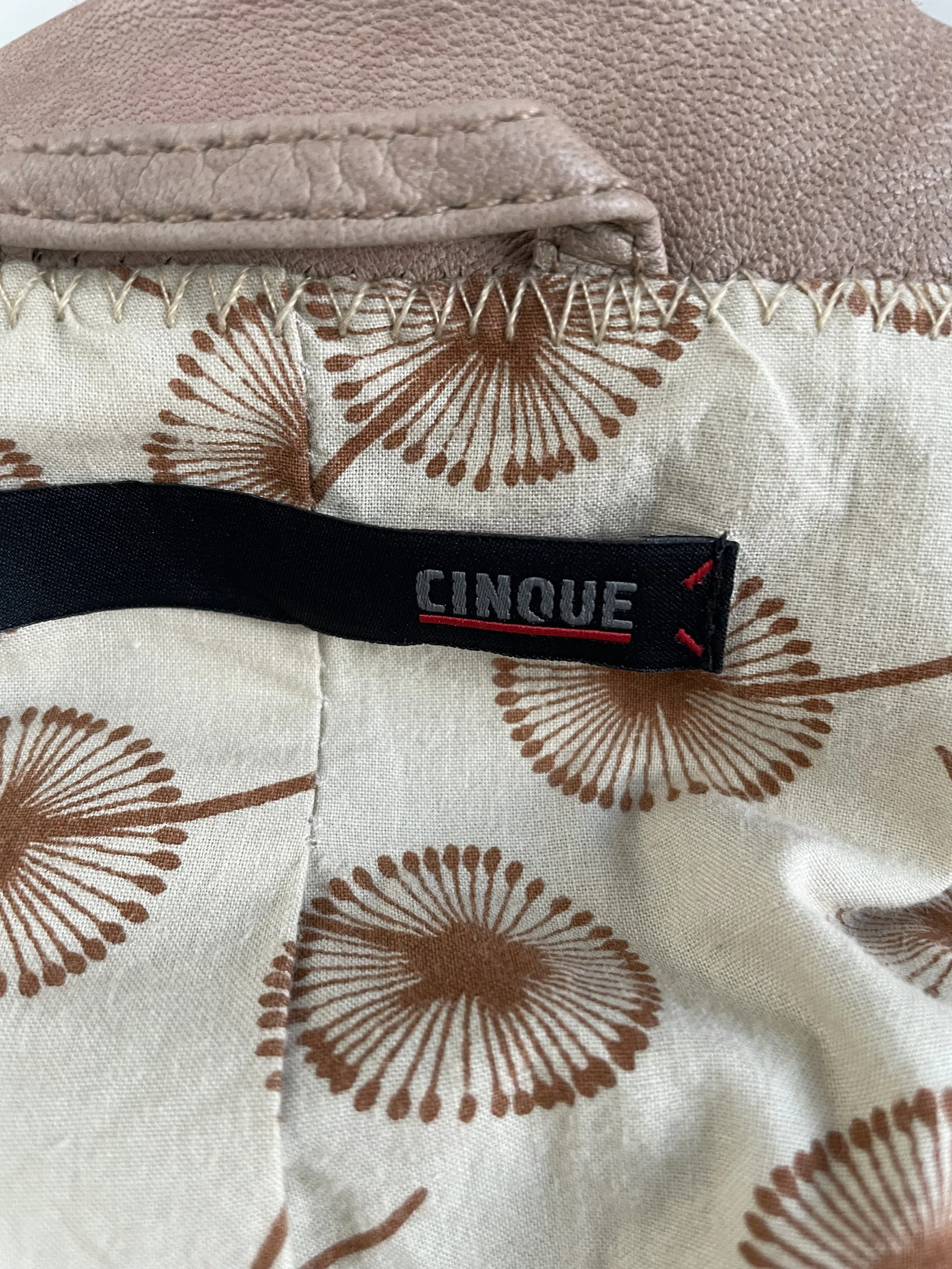 Cinque-leatherjackt-rosabeigeIMG_8405 3.jpg