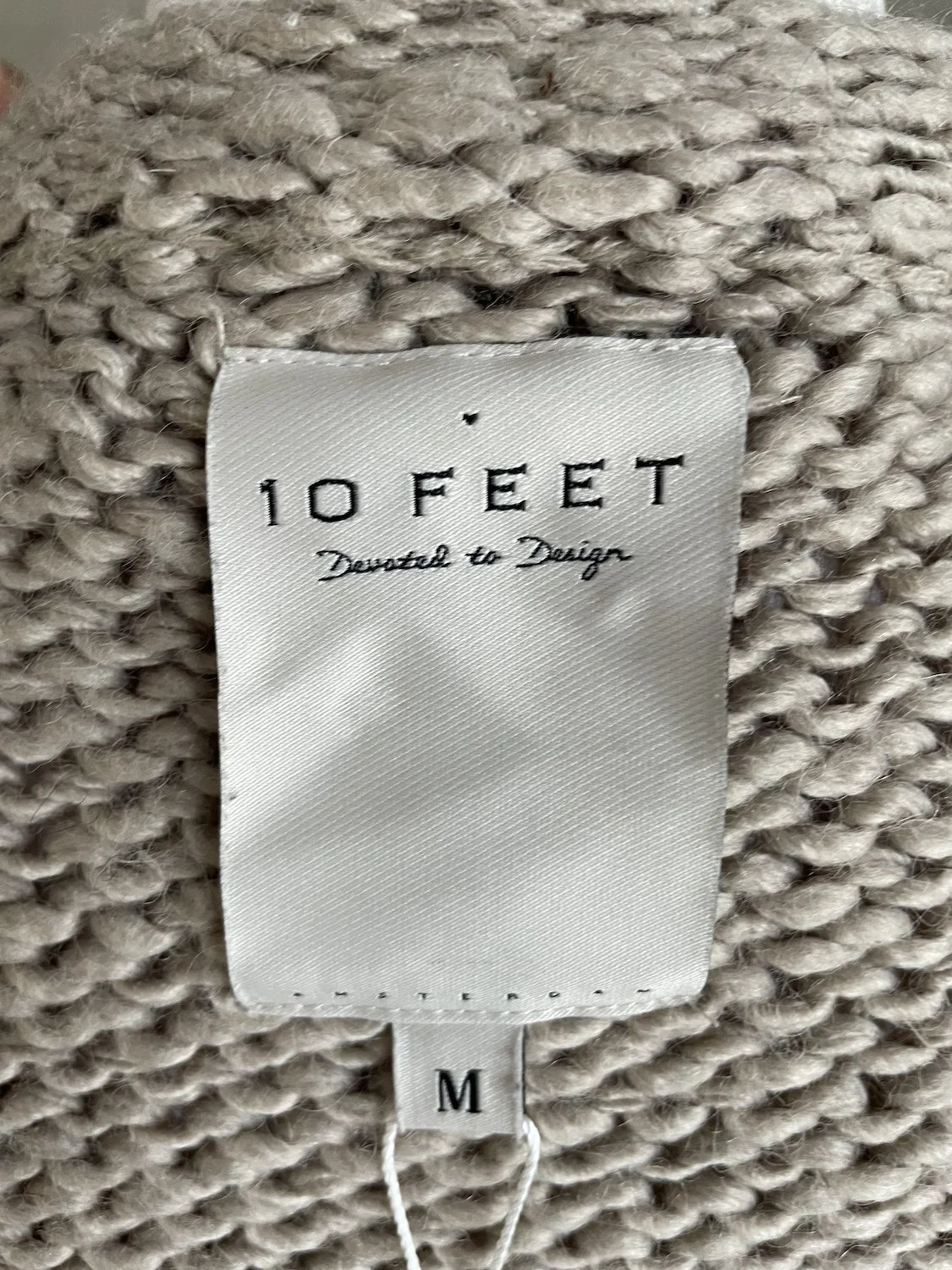 10Feet Shaggy wool vest_1727.jpg