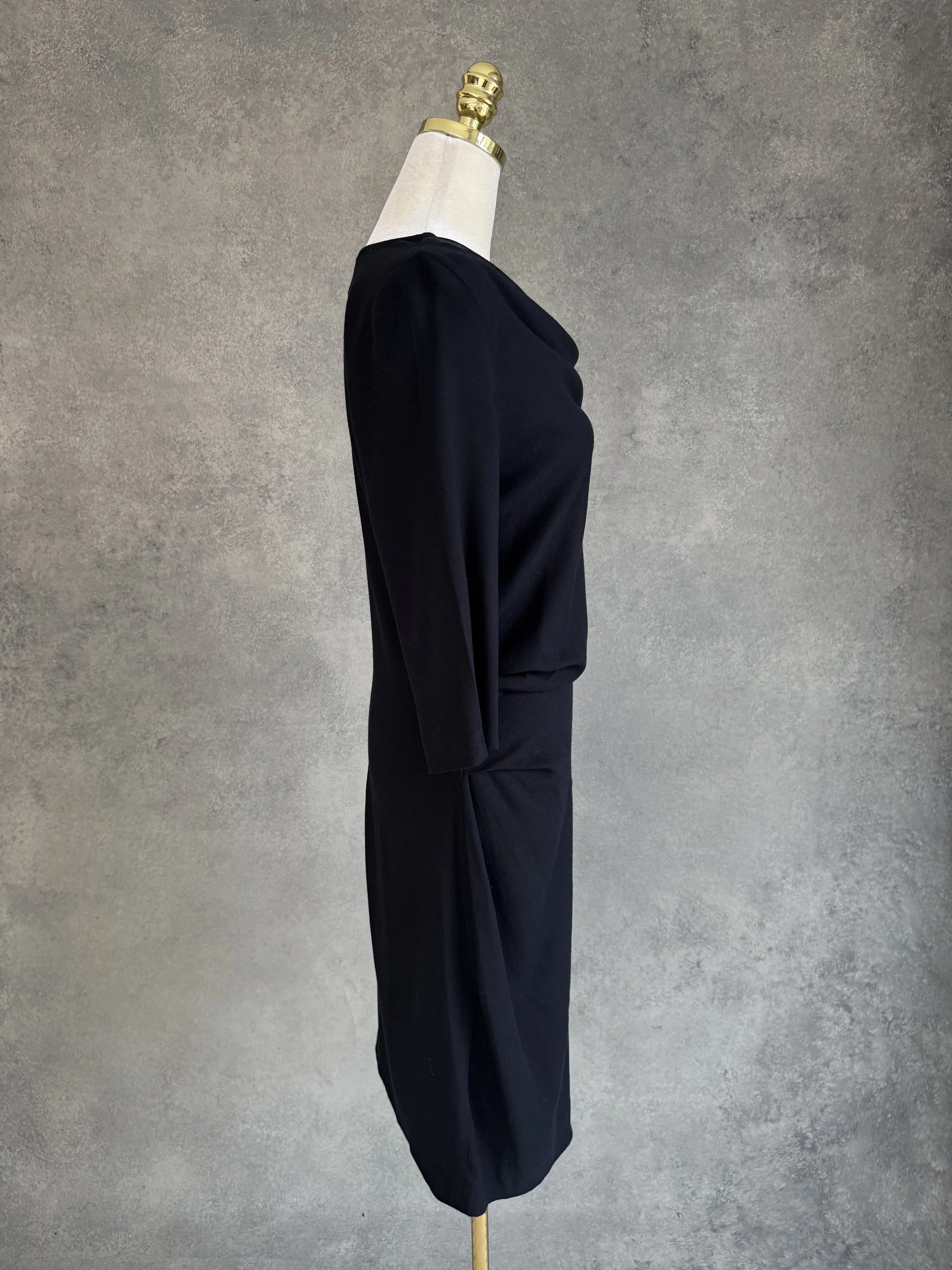 Rue Blanche Kleid, Seitenansicht mit natürlichem Fall