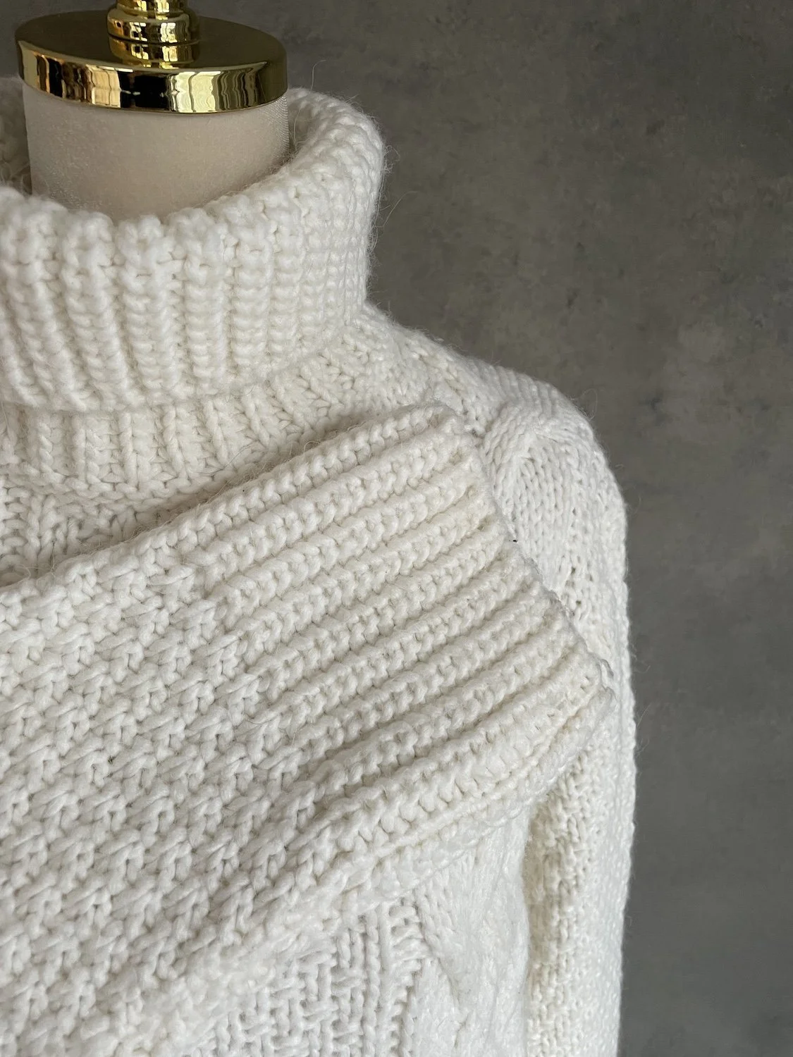 Scapa big arran sweater with neck_1665.jpg