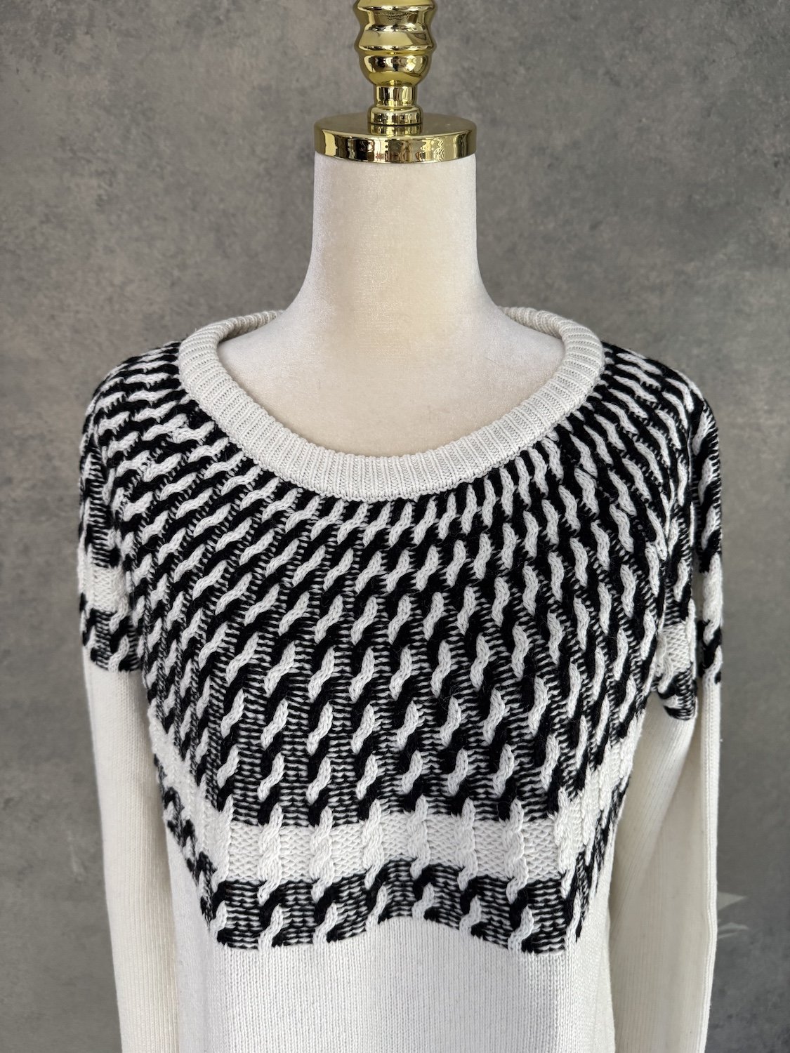Farhi by Nicole Farhi cream knit sweater with geometric black yoke close-up on mannequin