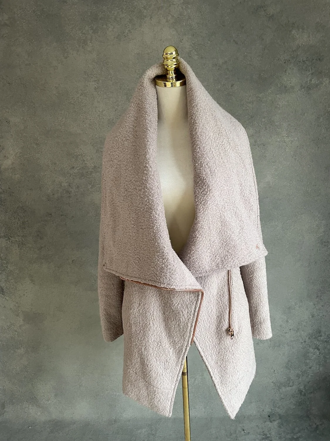 10Feet big neck coat beige_1686 2.jpg