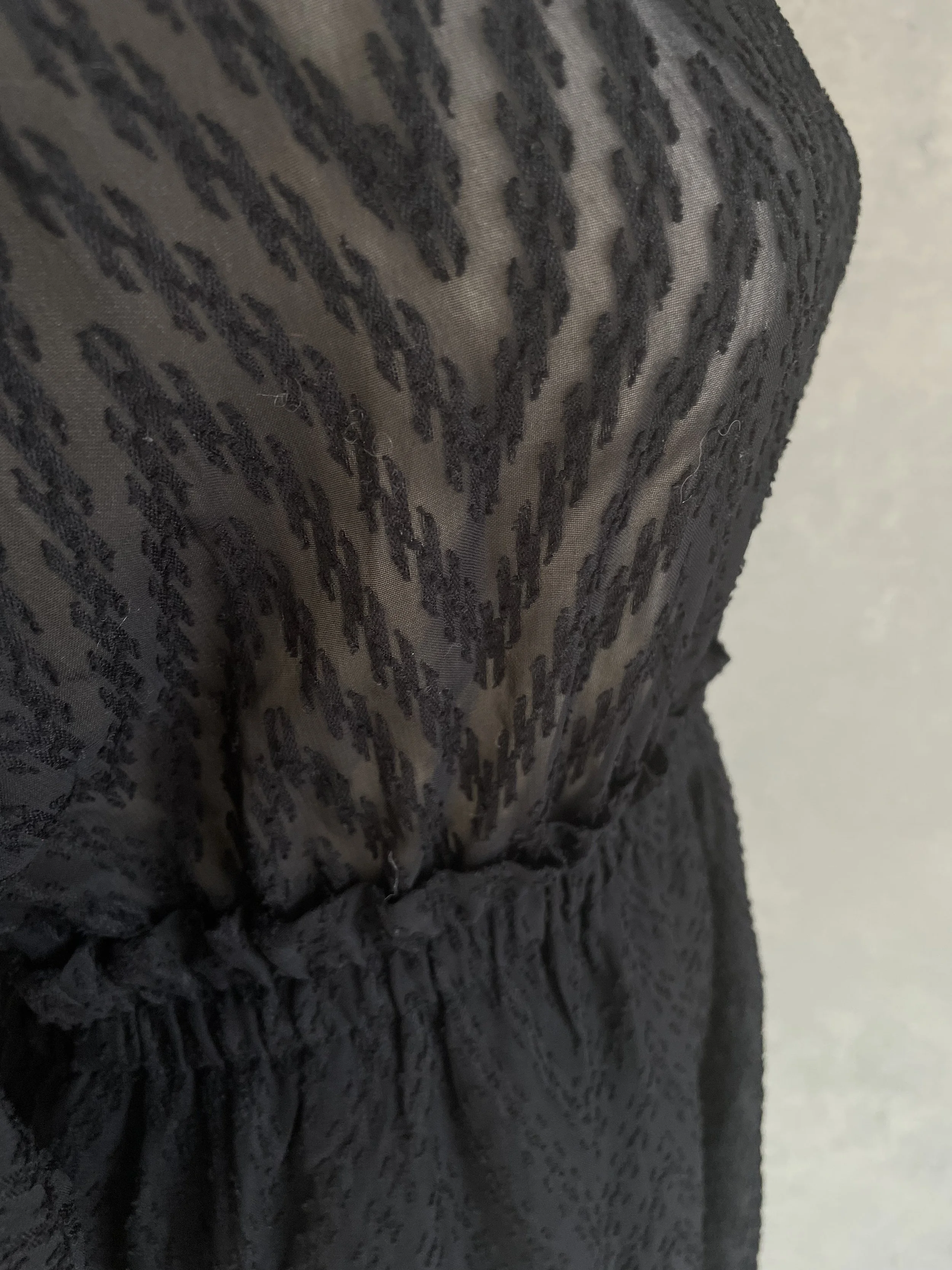 Iro Kleid, Fokus auf die Stoffqualität